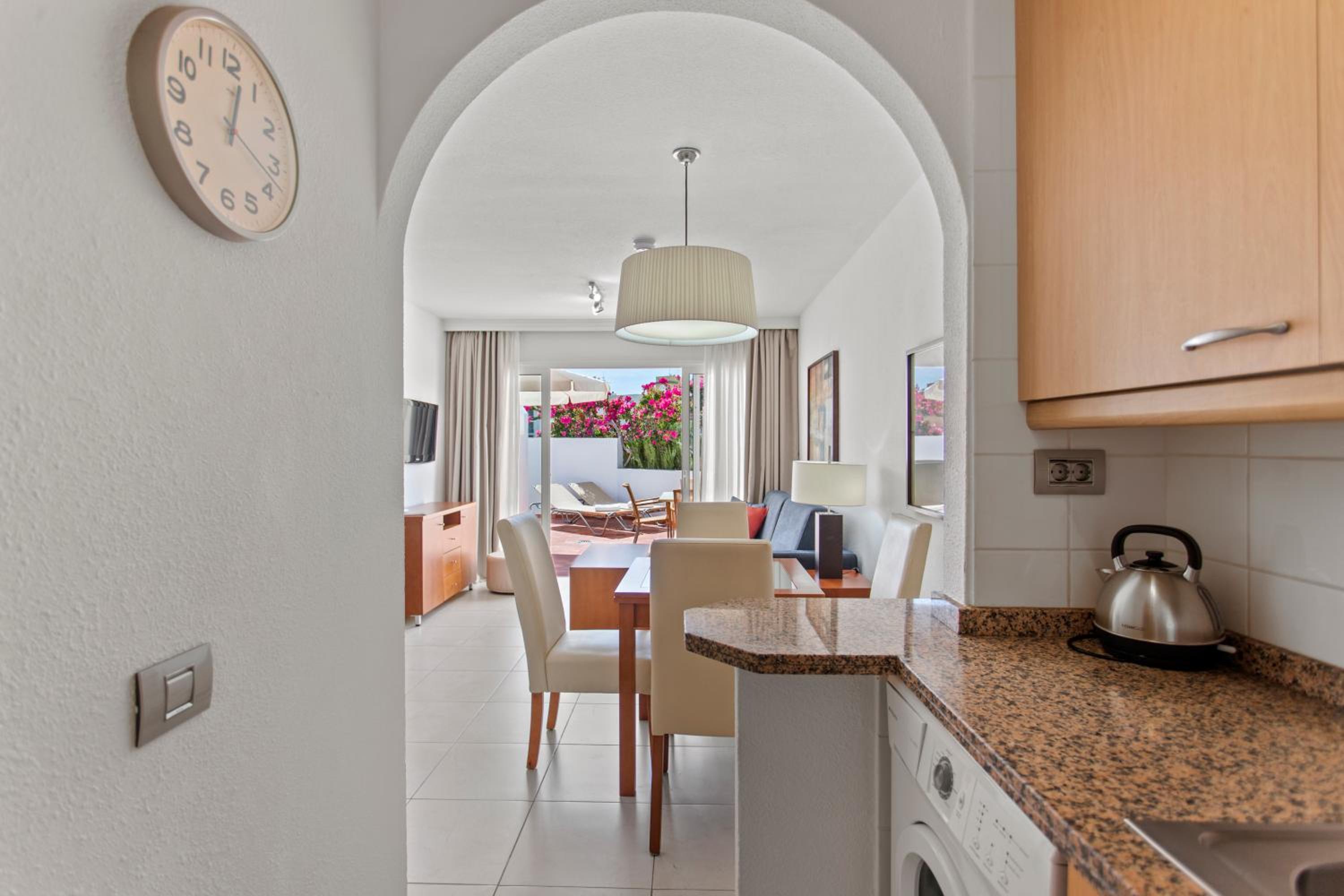 One Bedroom Apartment