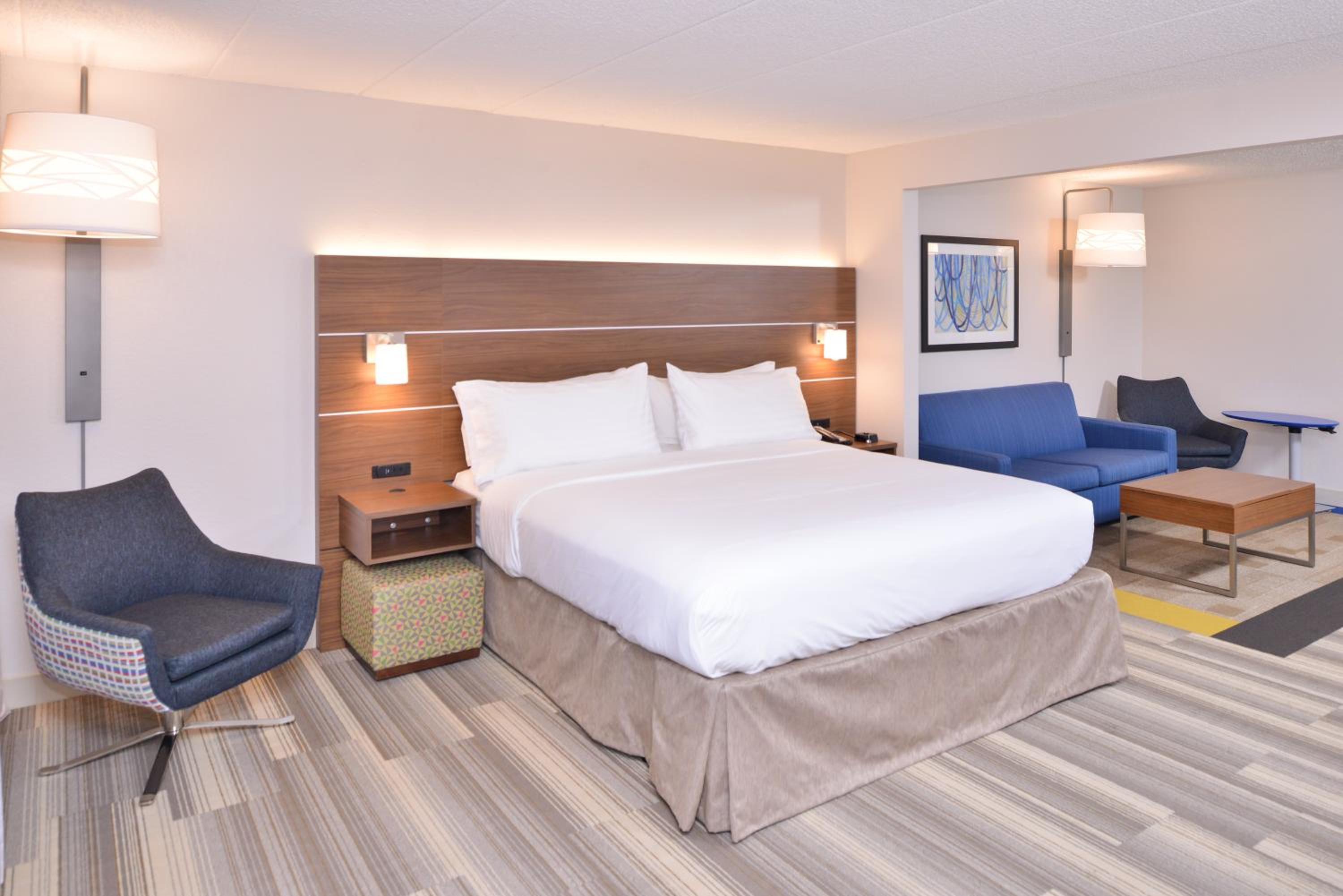 King Suite with Sofa Bed