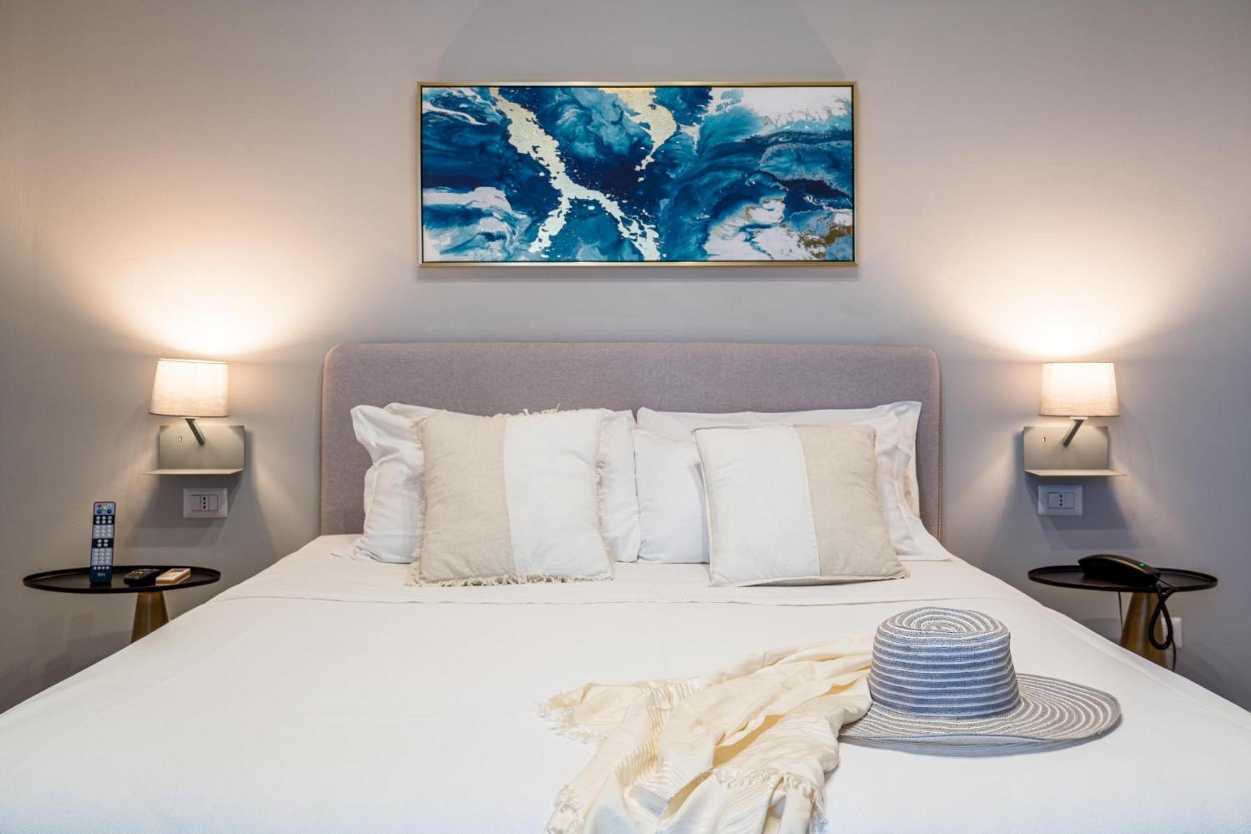 Family Room with Balcony and Sea View
