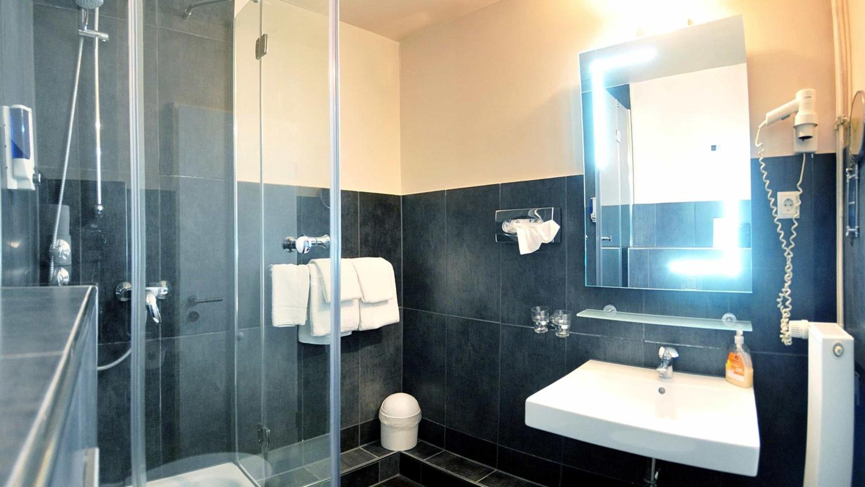 Economy Double Room (above Disco)	