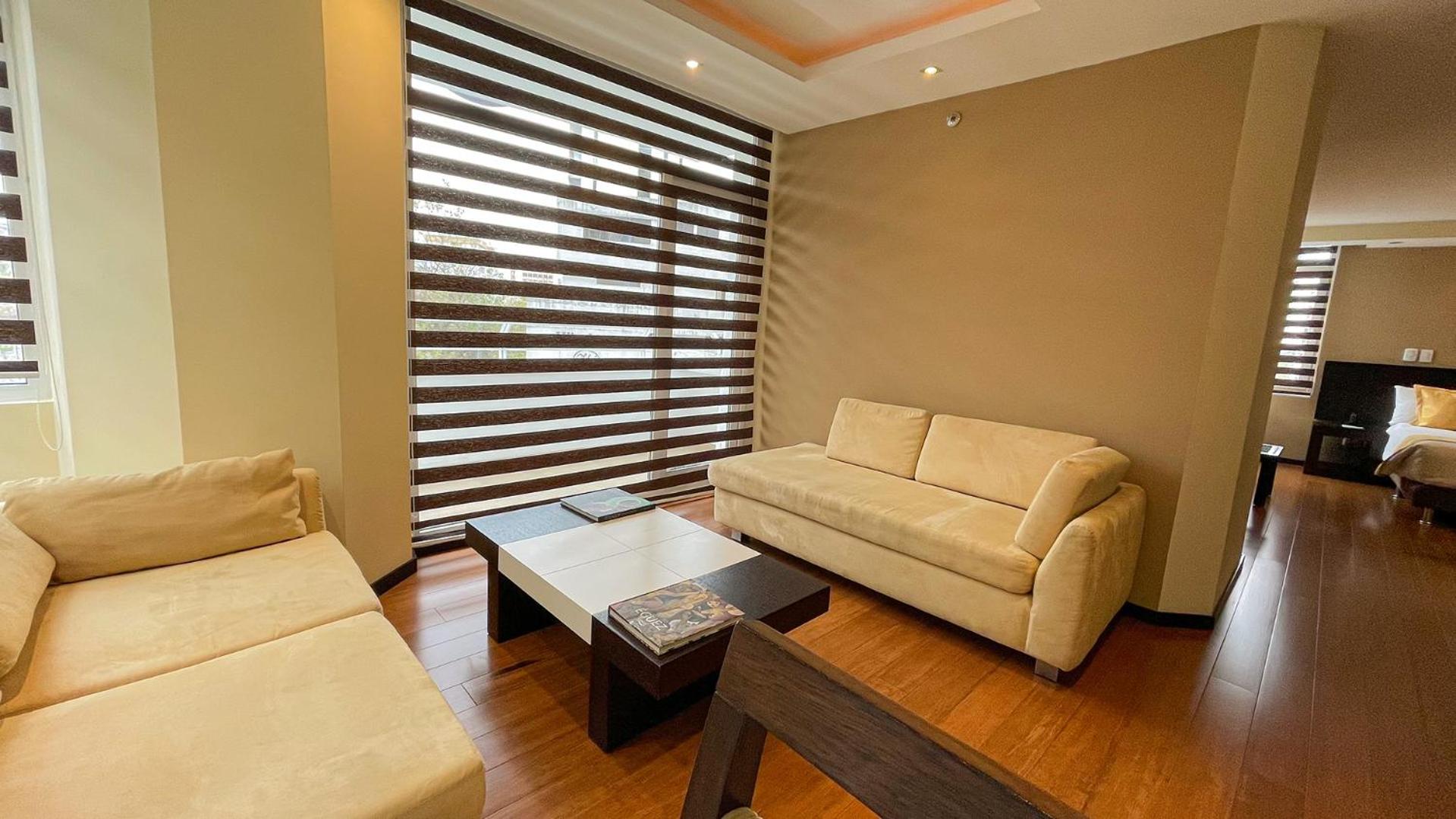 Deluxe King Suite