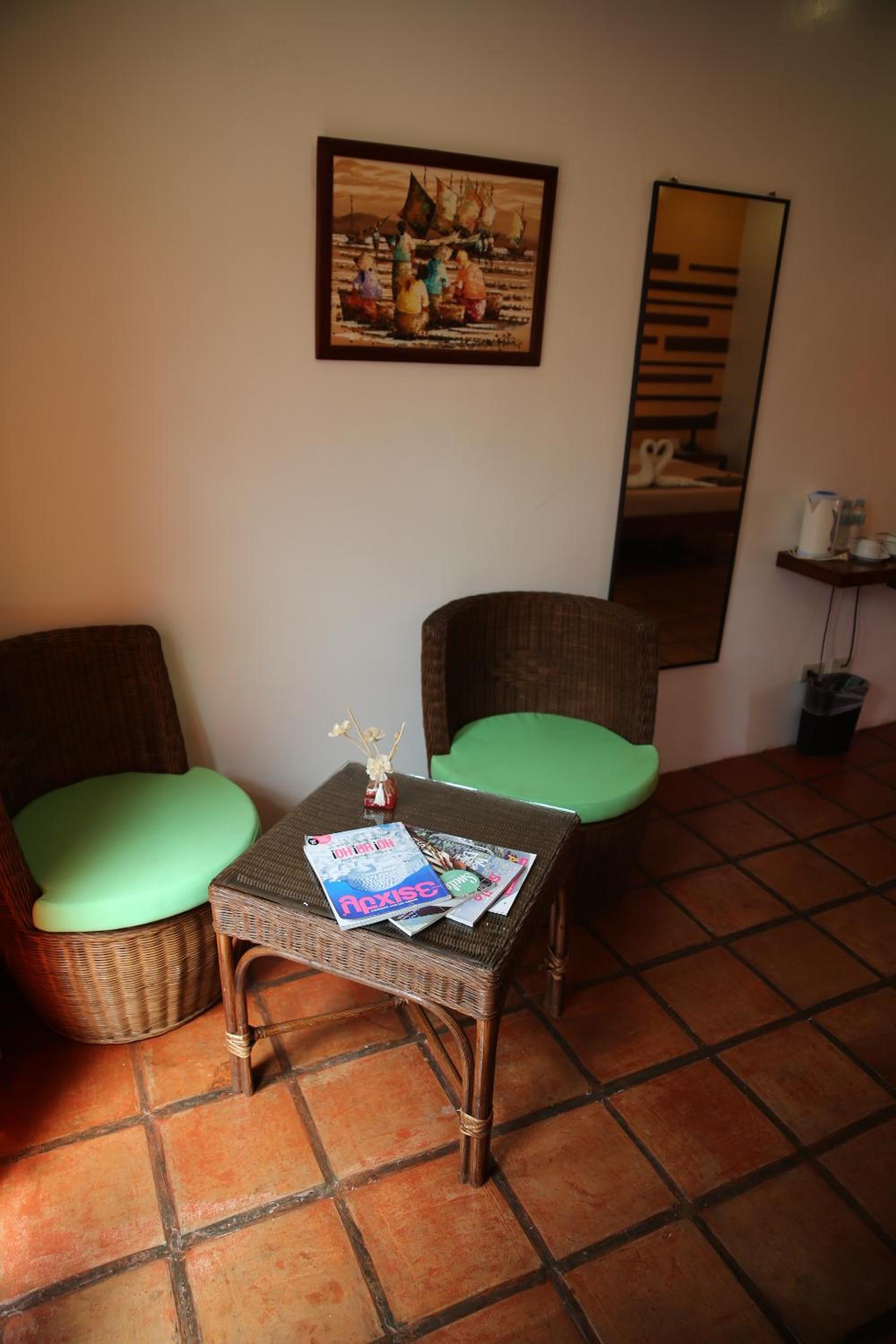 Suite with Garden View