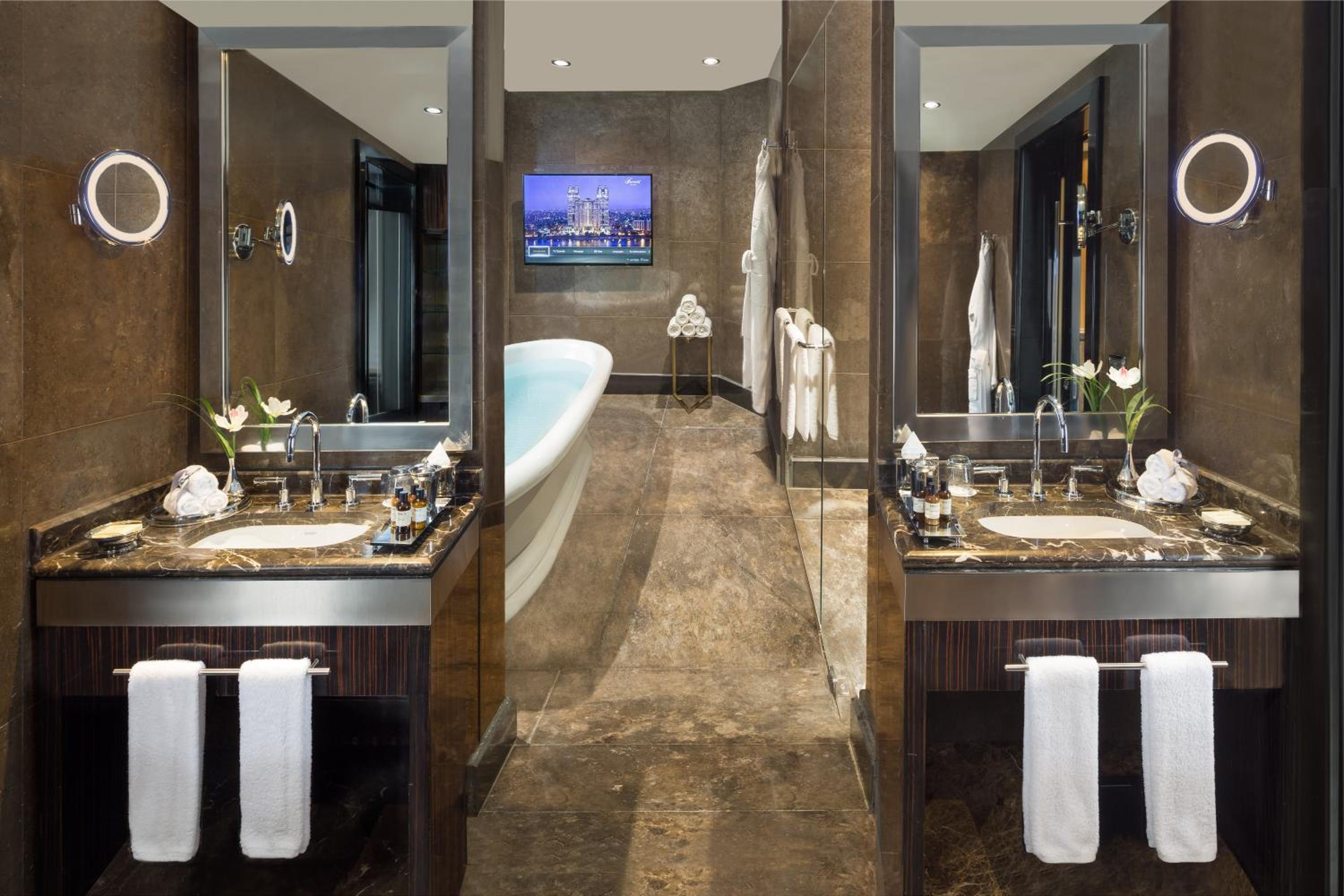 Fairmont Gold Premium Nile View Suite- Lounge access