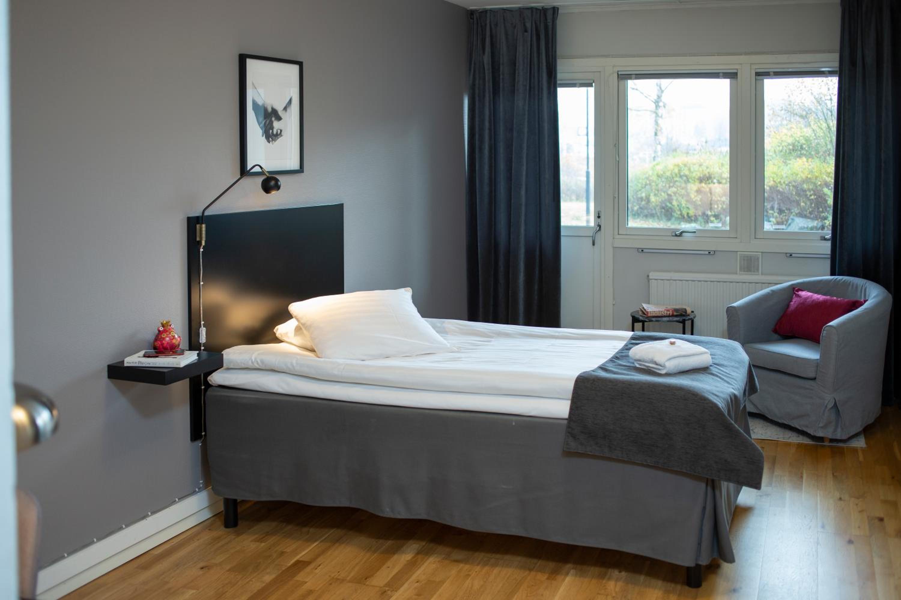 Standard Single Room