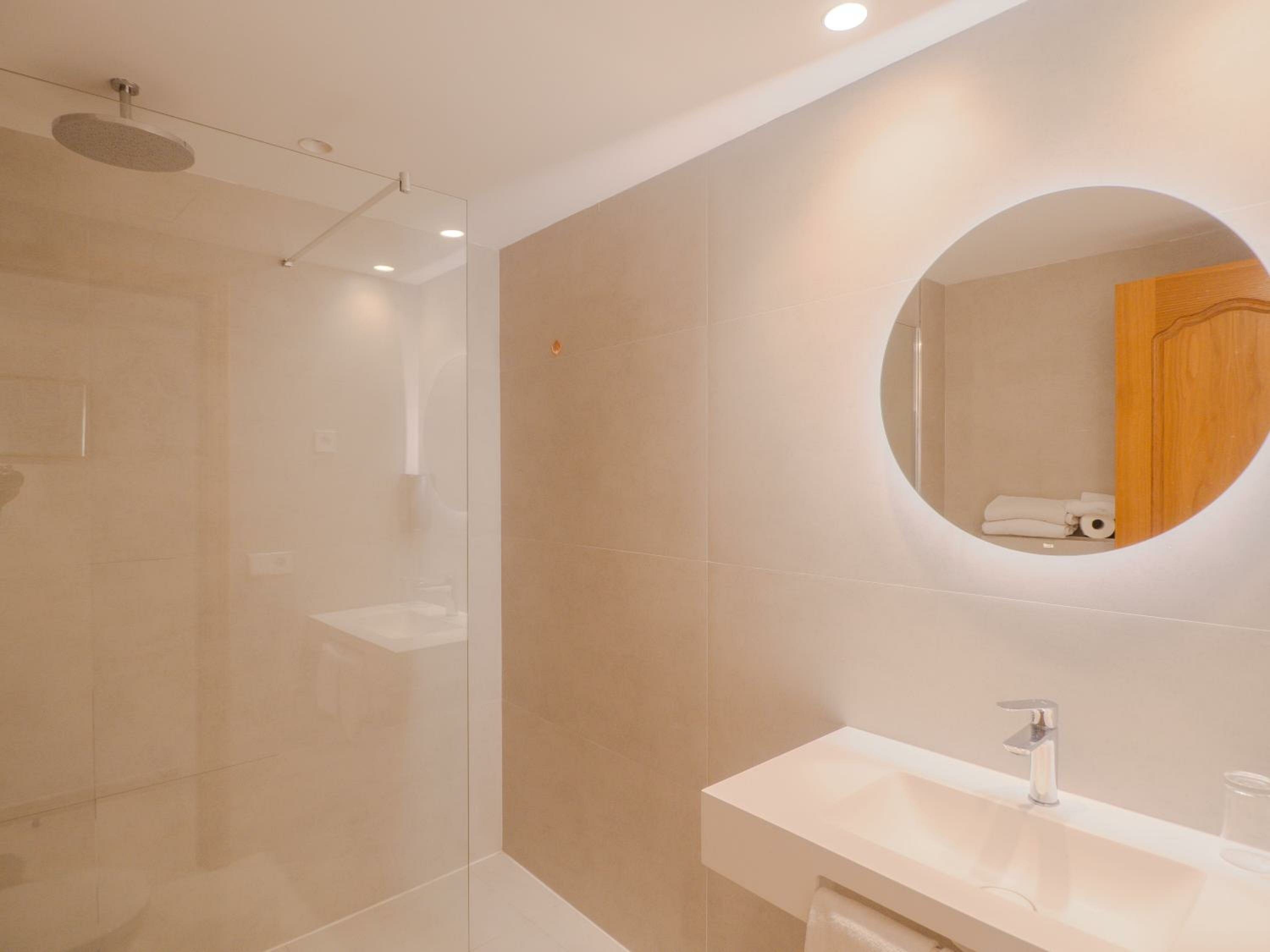 Double Room with Pool View