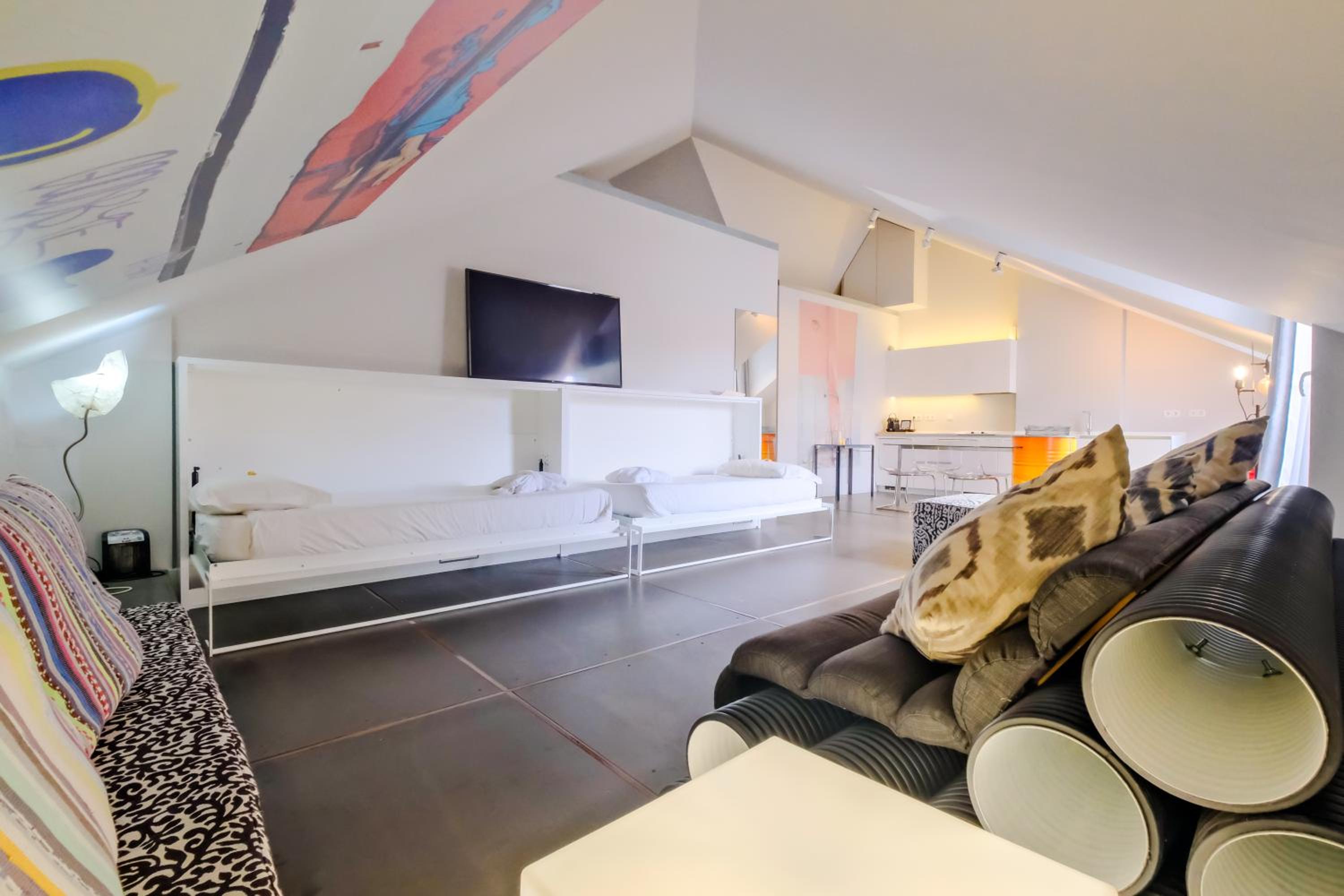 Penthouse Apartment (4 Adults)