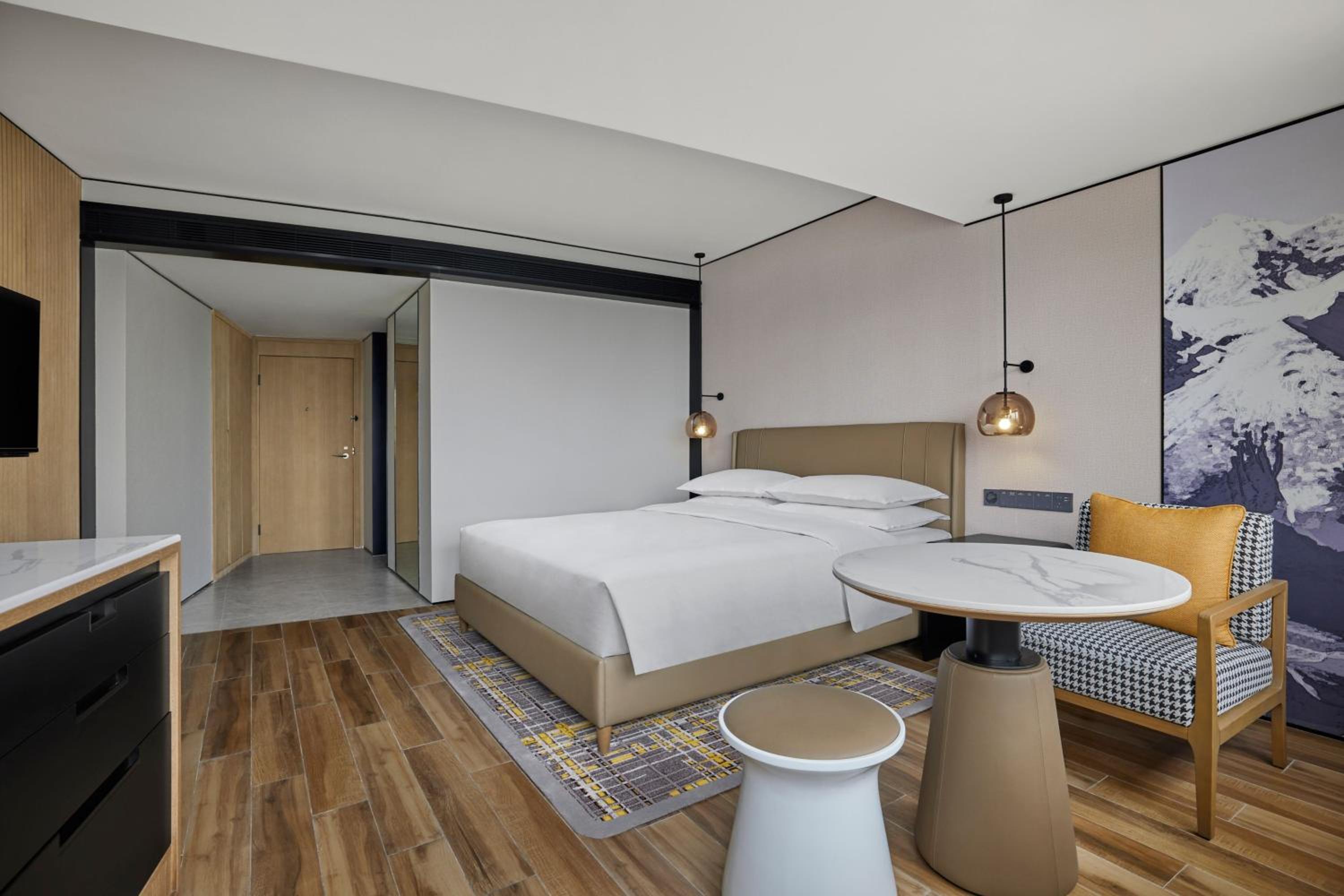 Executive King Bed Room