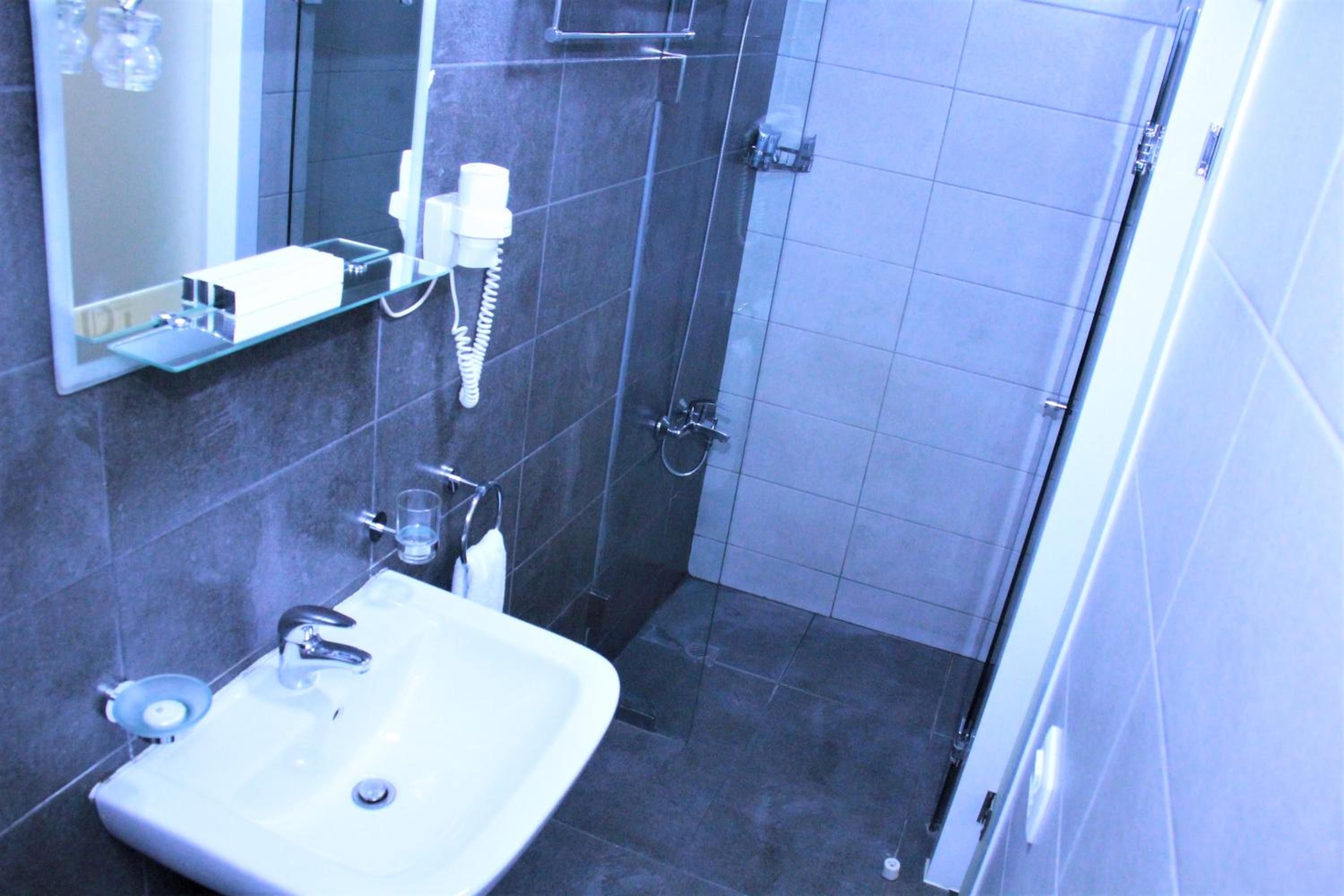 Deluxe King Room without Balcony
