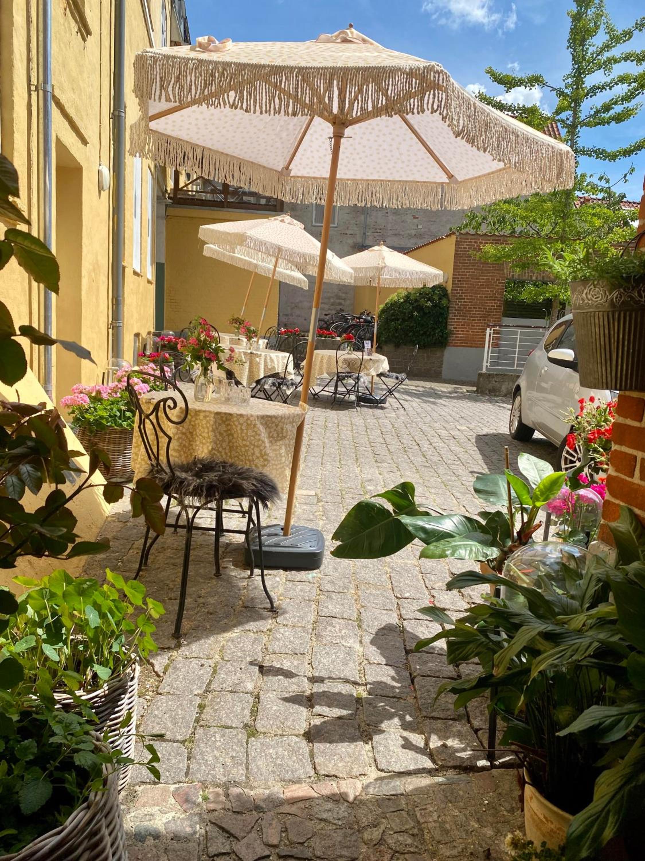 Single Room with Shared Bathroom