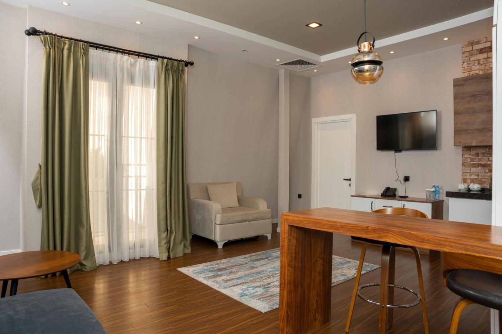 One-Bedroom Apartment