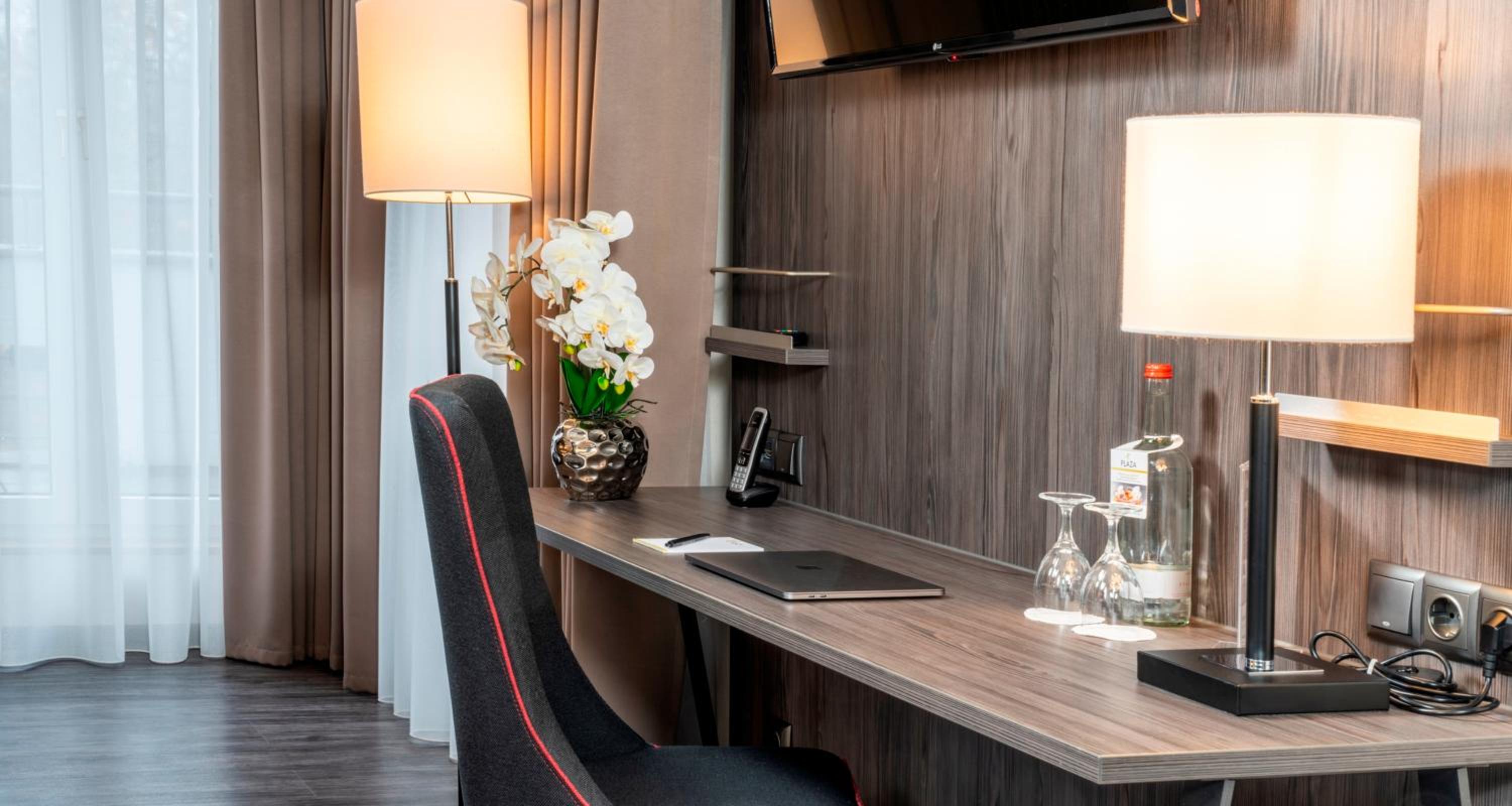 Comfort Double Room - Park Side