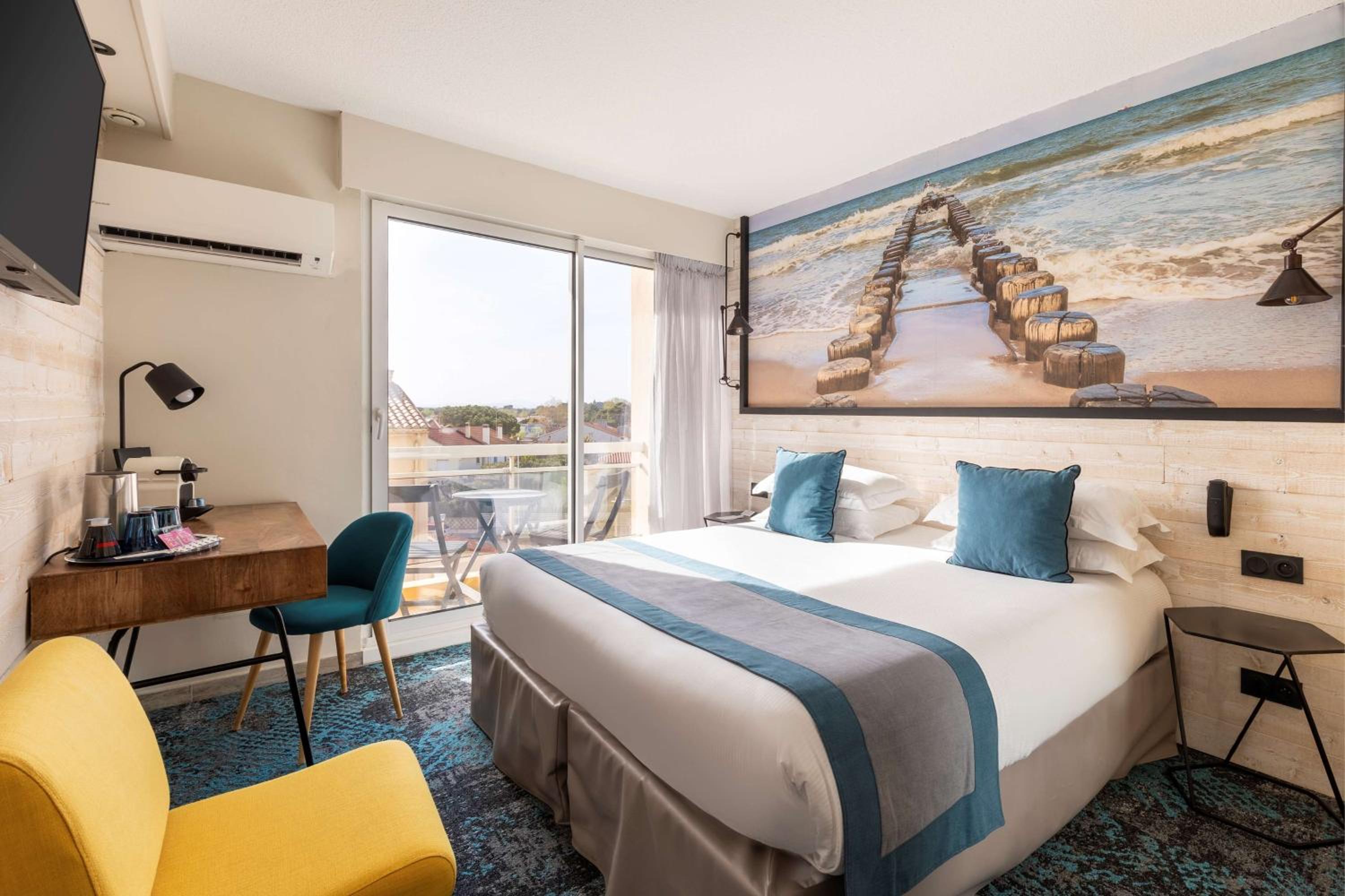 Standard Room with City View
