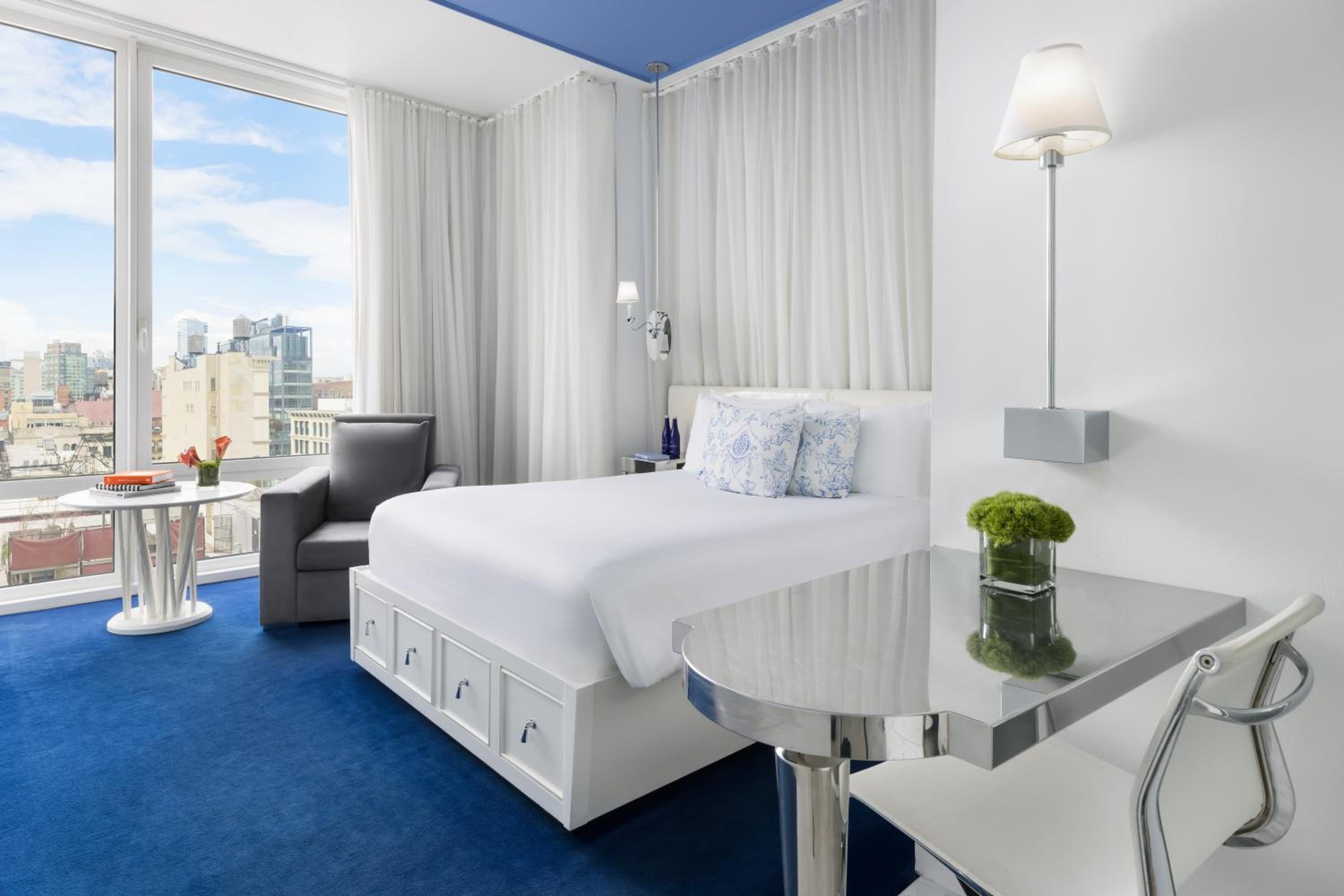 Premium Queen Room