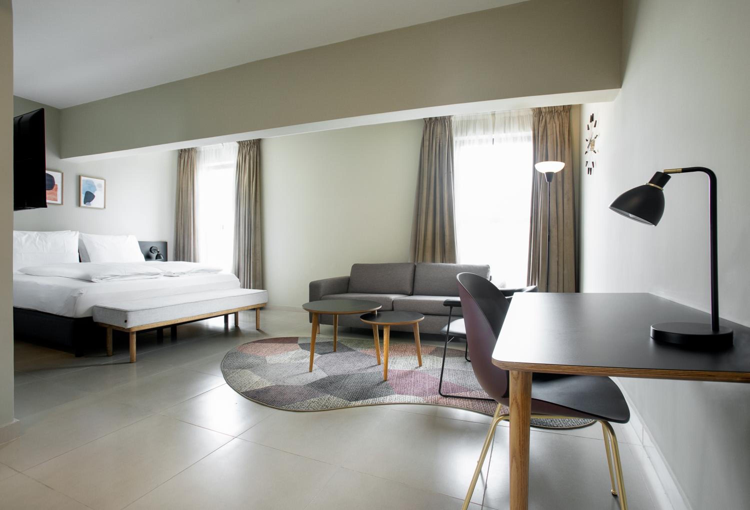 Executive Room