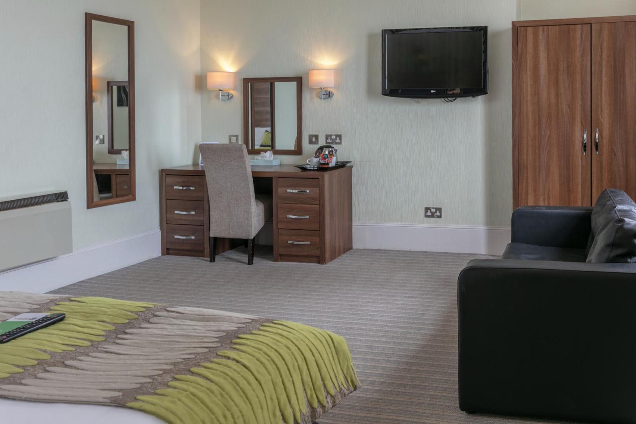Executive Family Room with Double and Single Bed