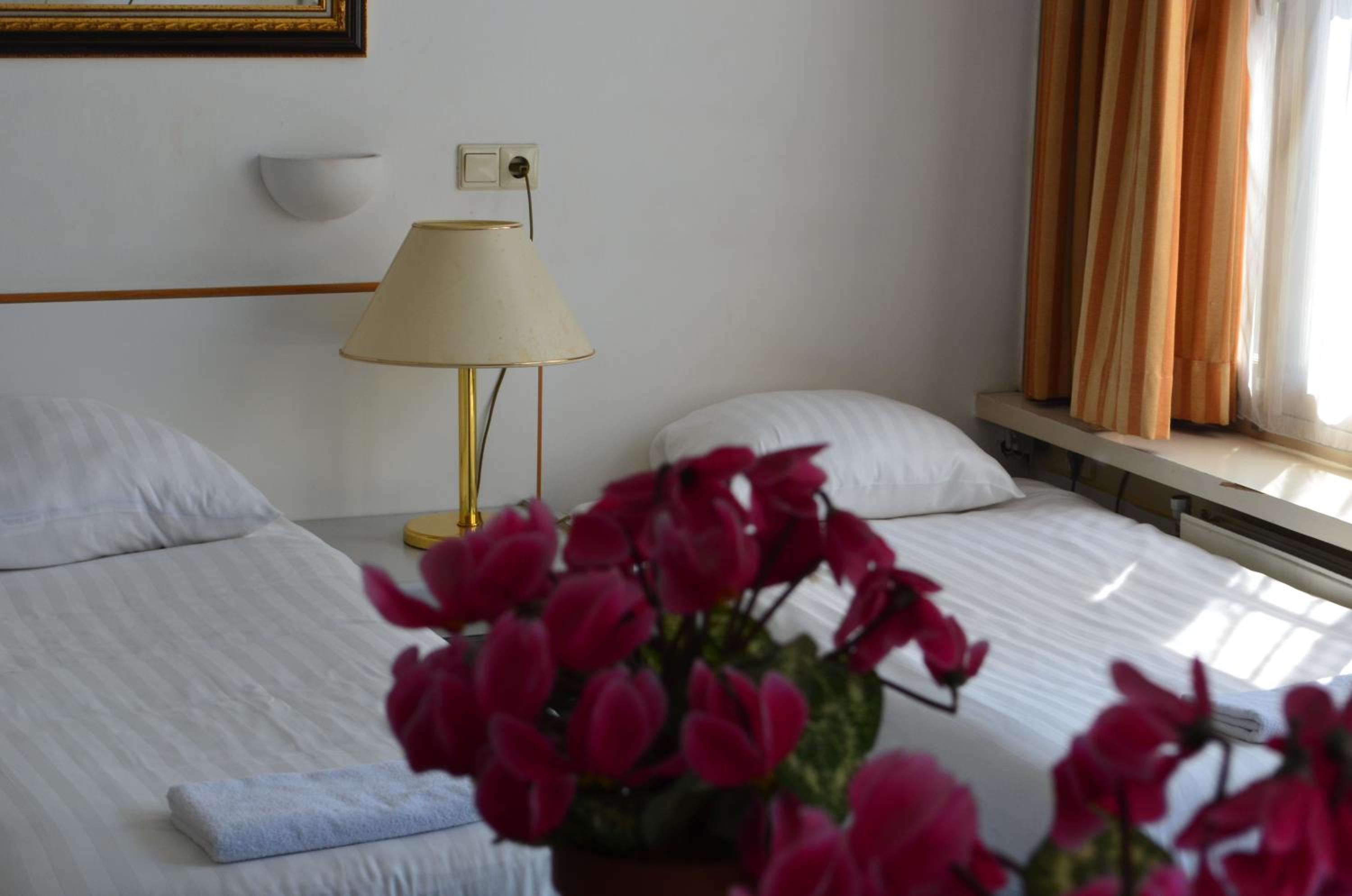 Quadruple Room with Private Bathroom