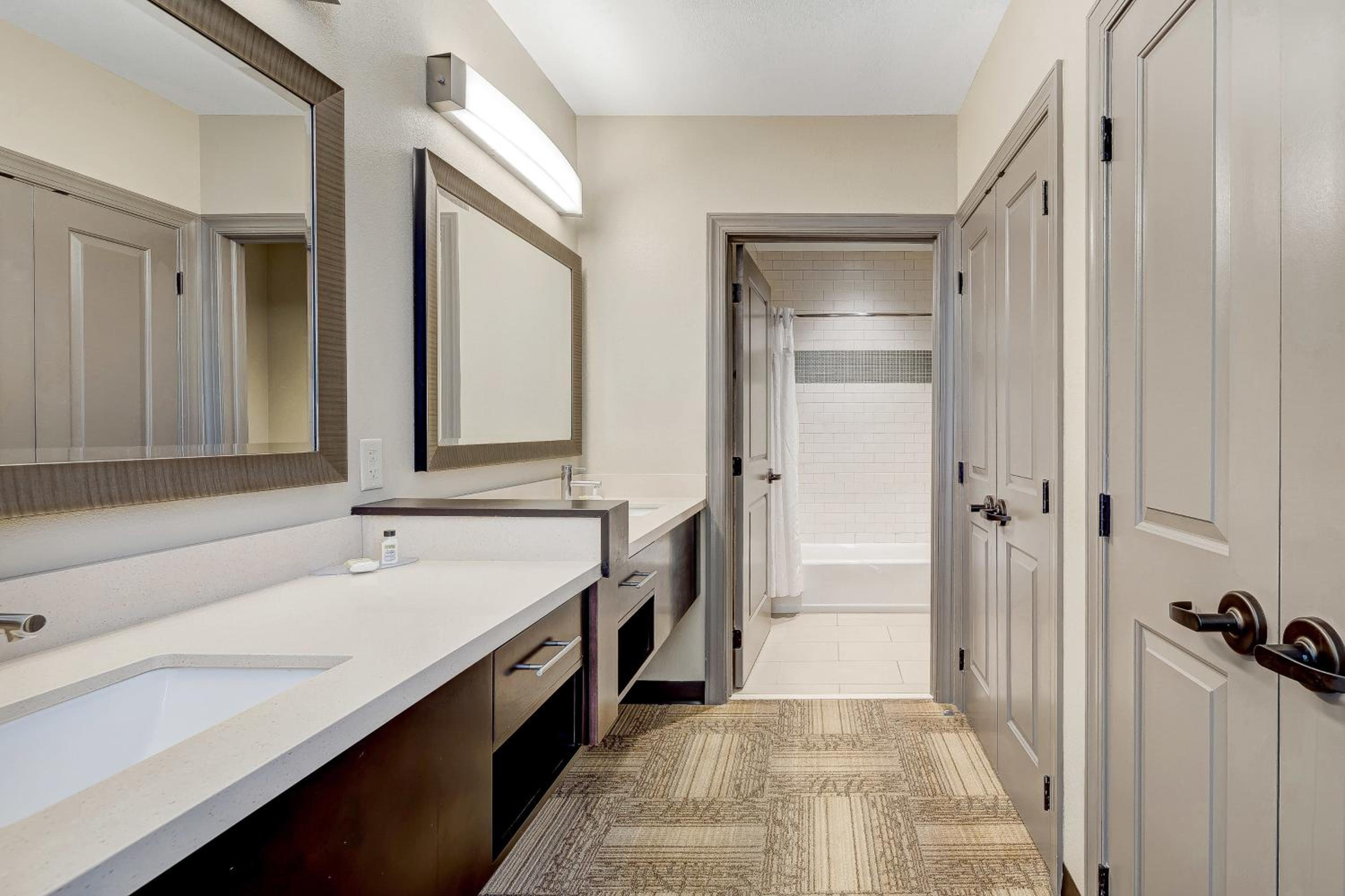 One-Bedroom King Suite with Sofa Bed and Harbor View