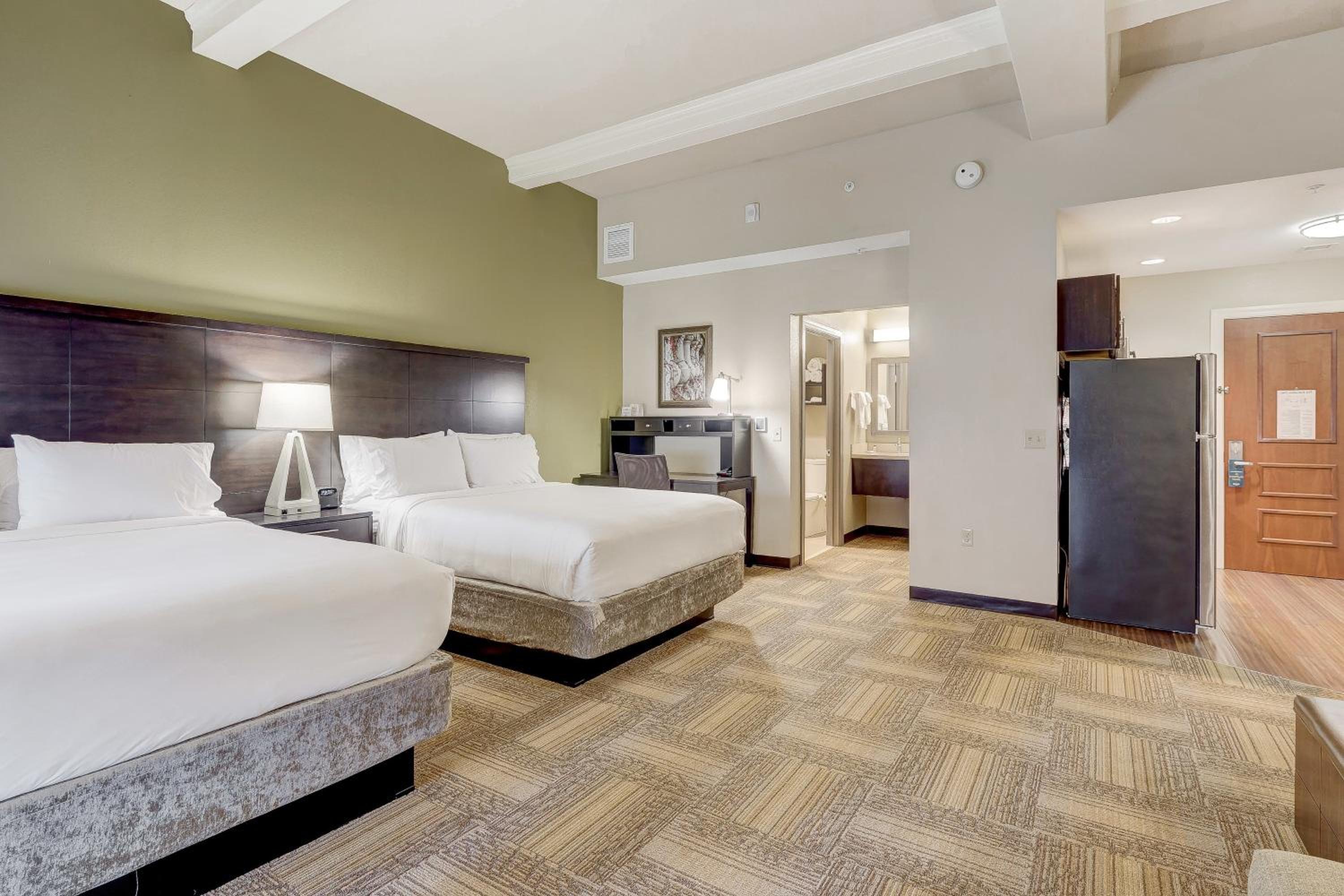 Studio Queen Suite with Two Queen Beds - Communications Accessible