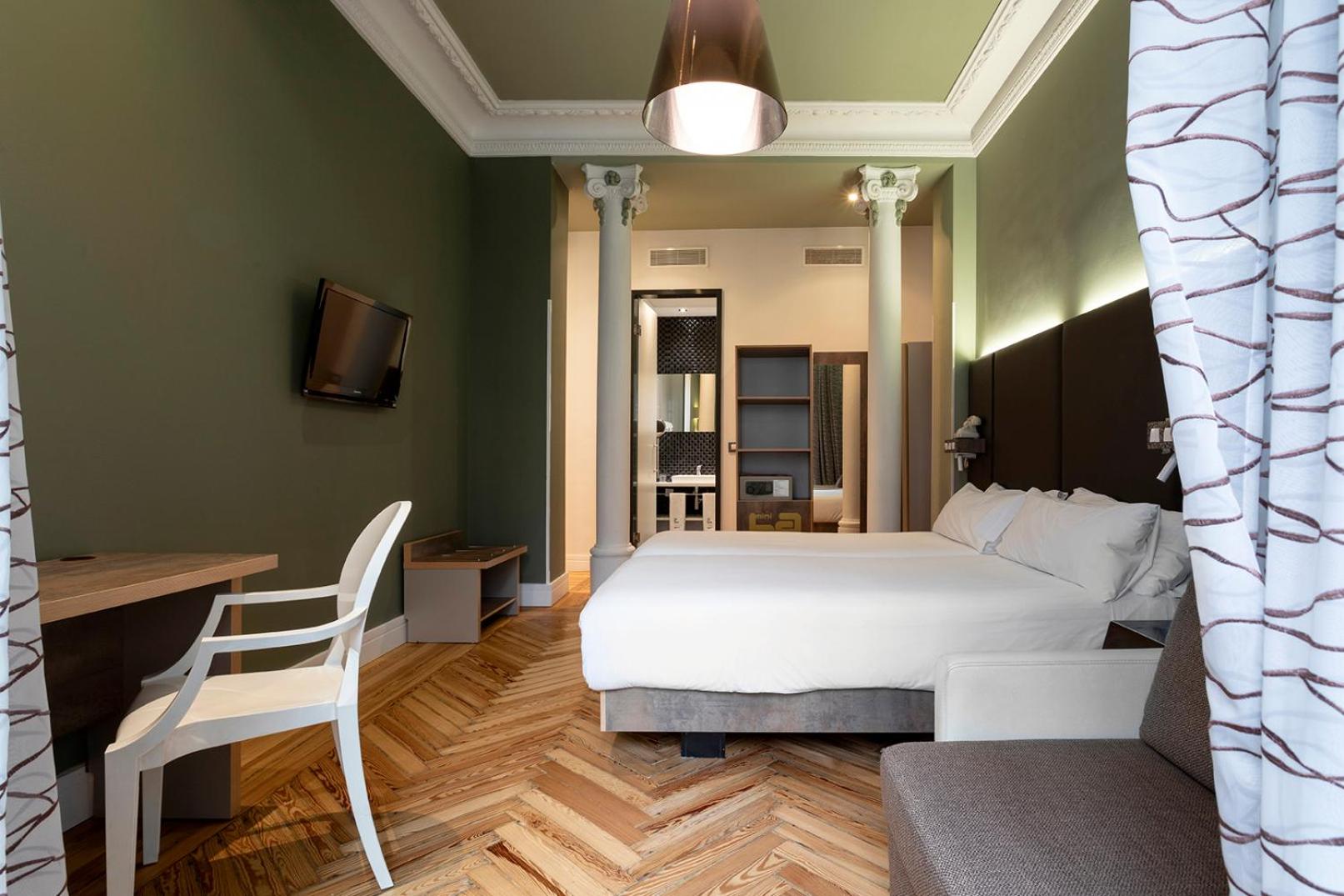 Double or Twin Room with City View