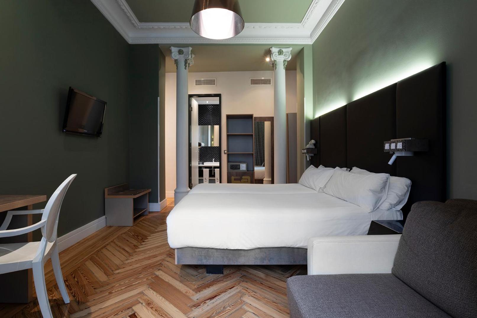 Double or Twin Room with City View