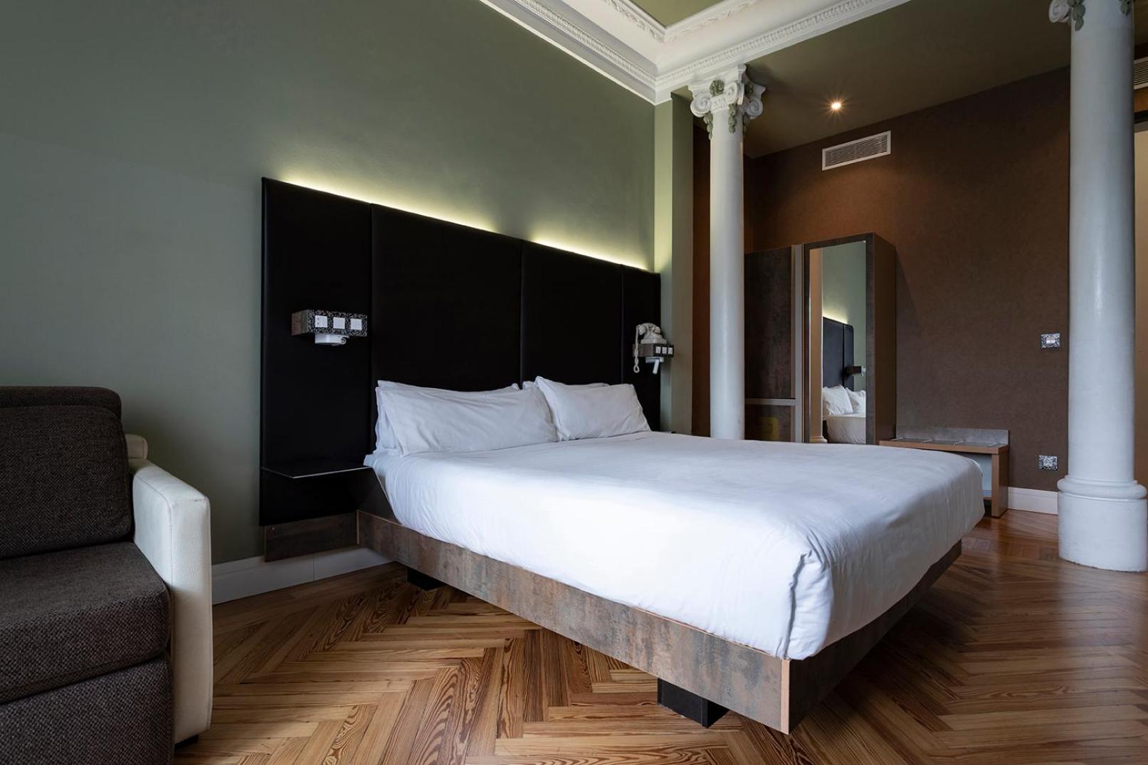 Double or Twin Room with City View
