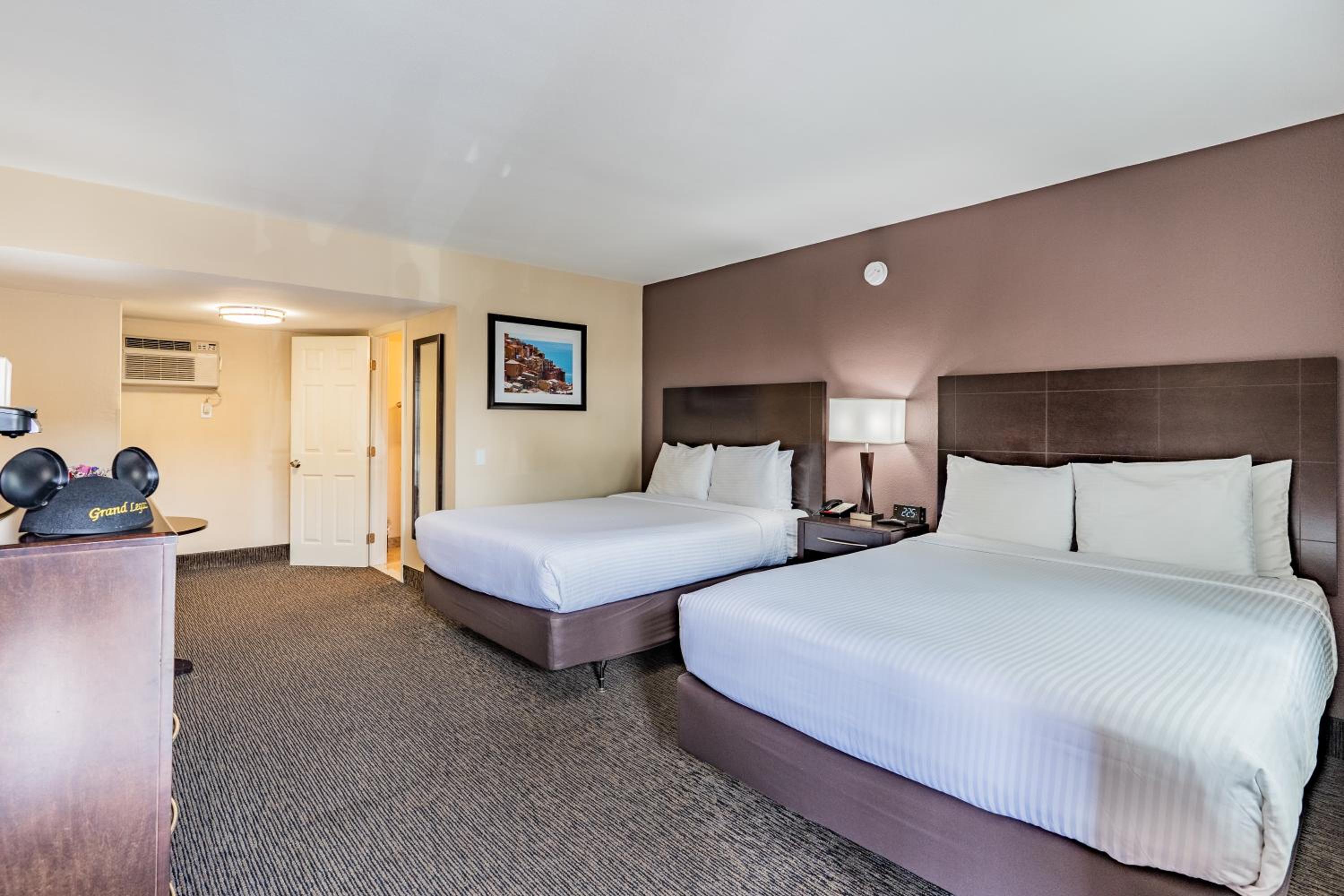 Deluxe Room - 2 Queen Beds