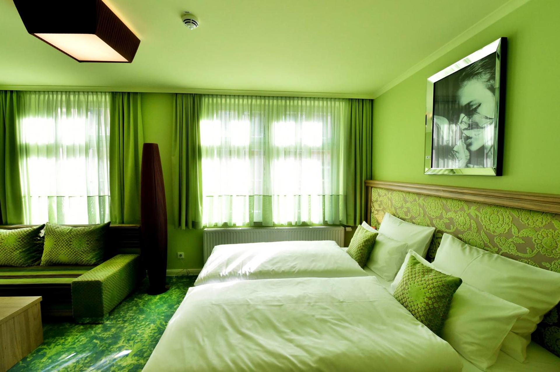 Large Double Room