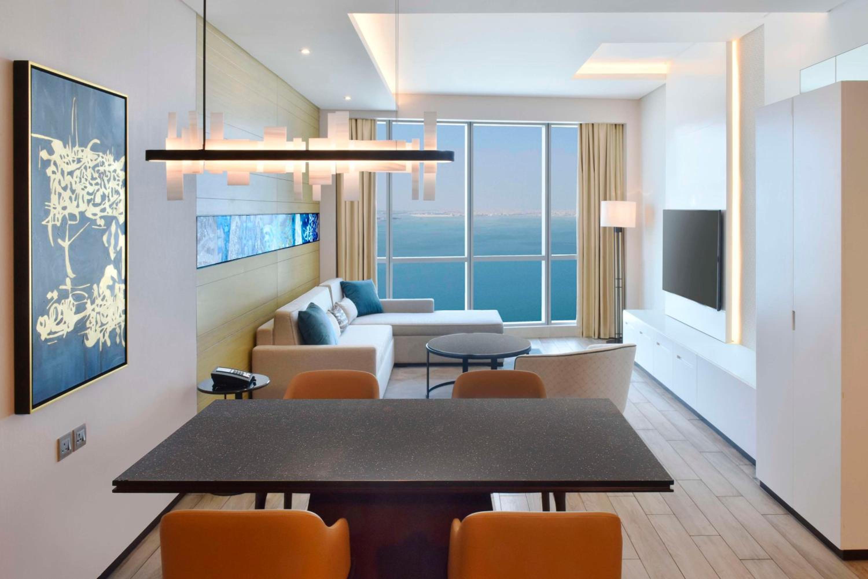 One-Bedroom Apartment with King Bed