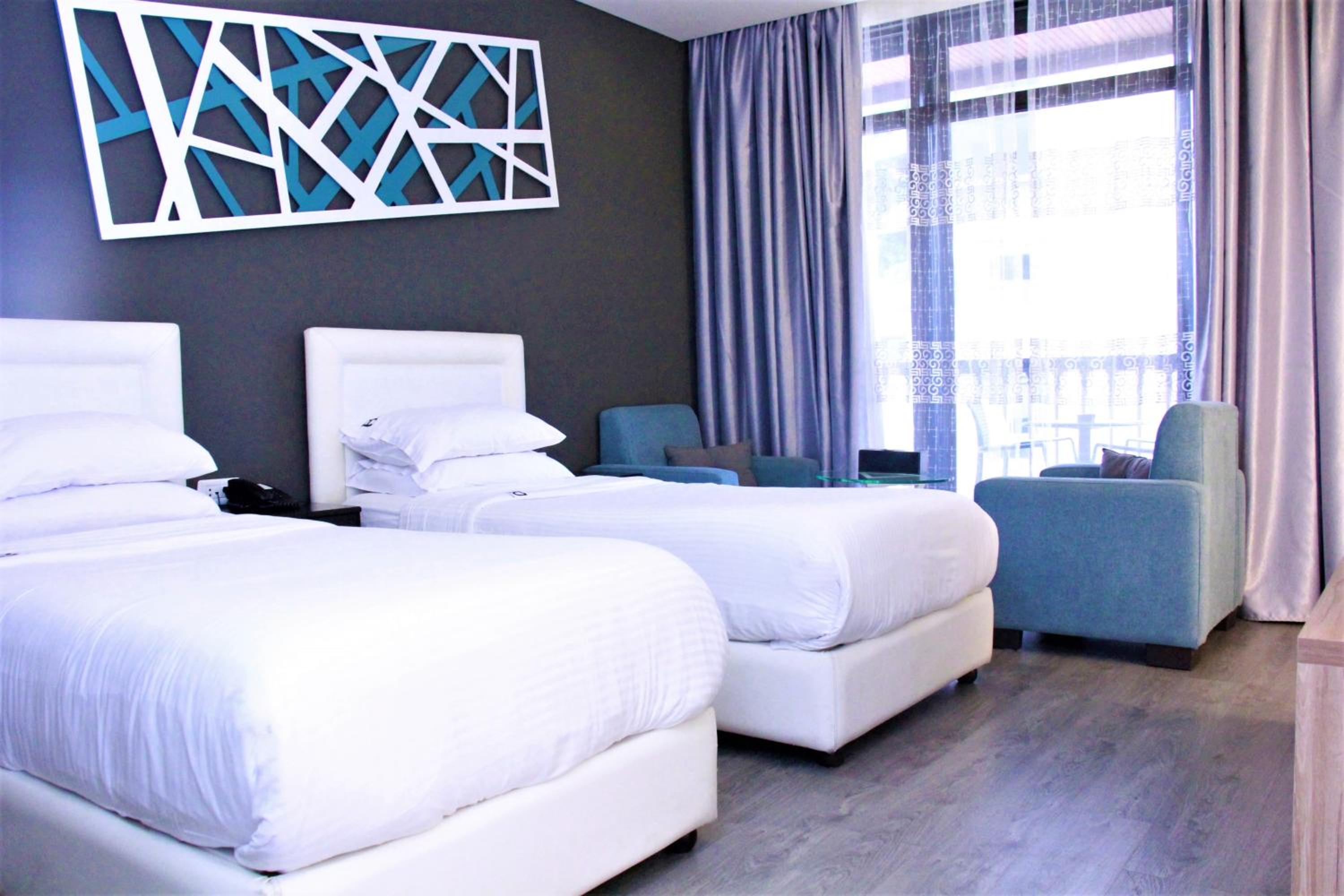 Deluxe Twin Room with Balcony