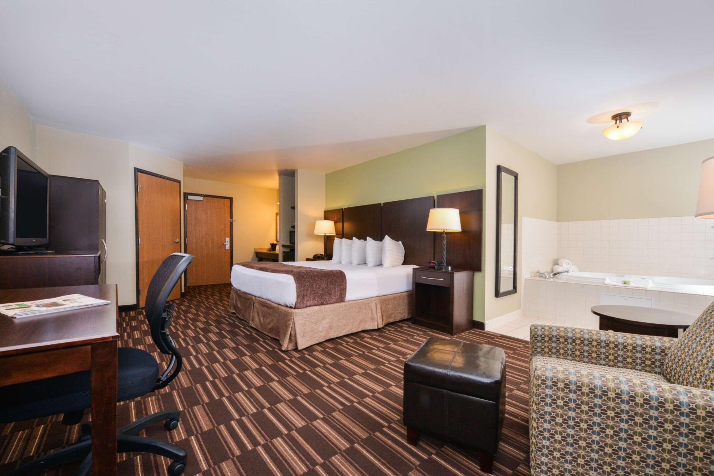 Deluxe King Room with Spa Bath