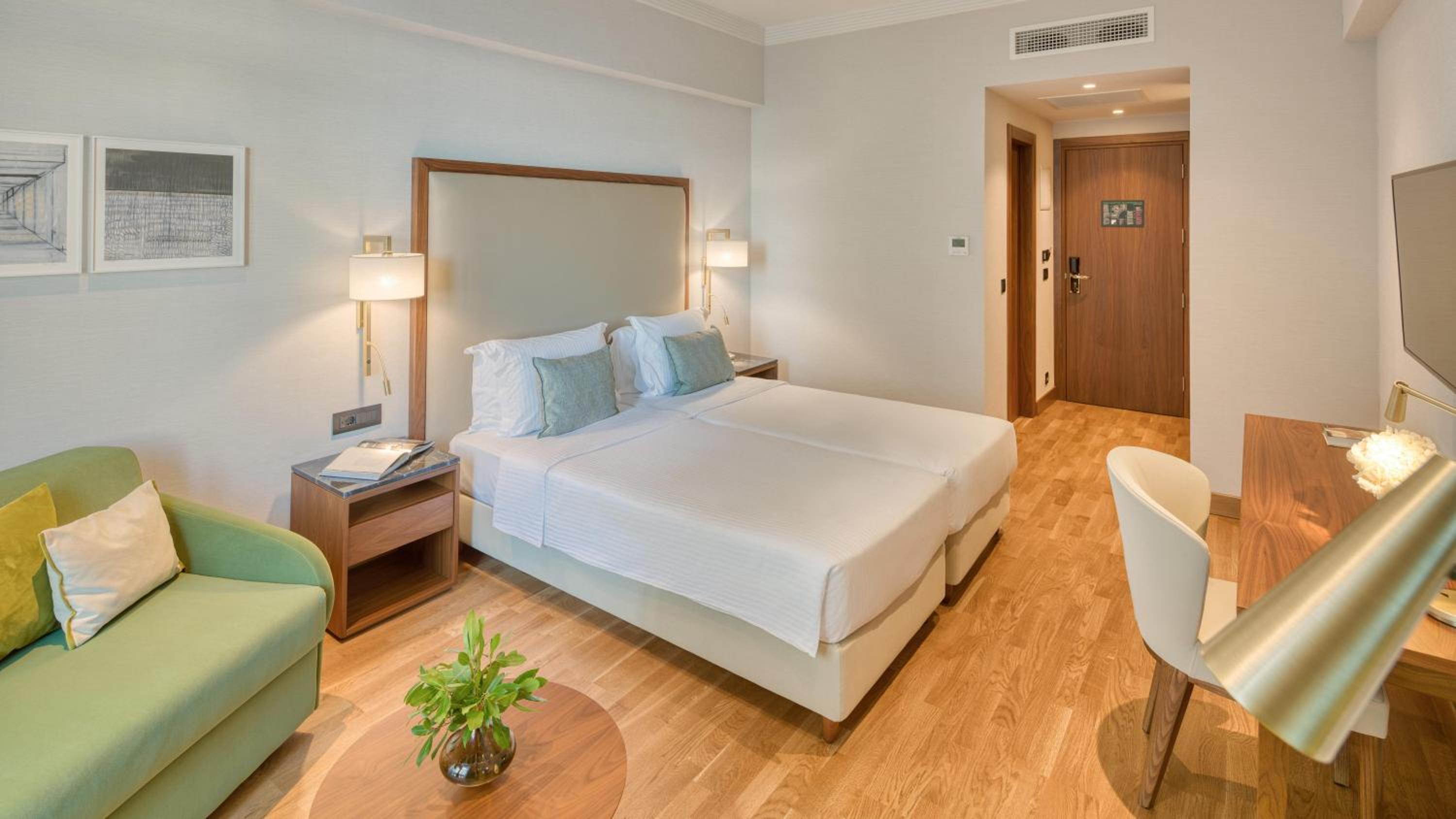 Superior Side View Triple