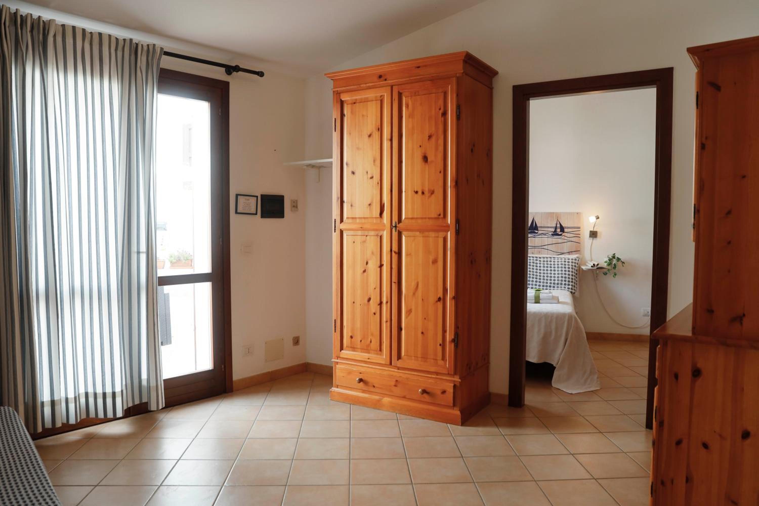 Basic One-Bedroom Apartment