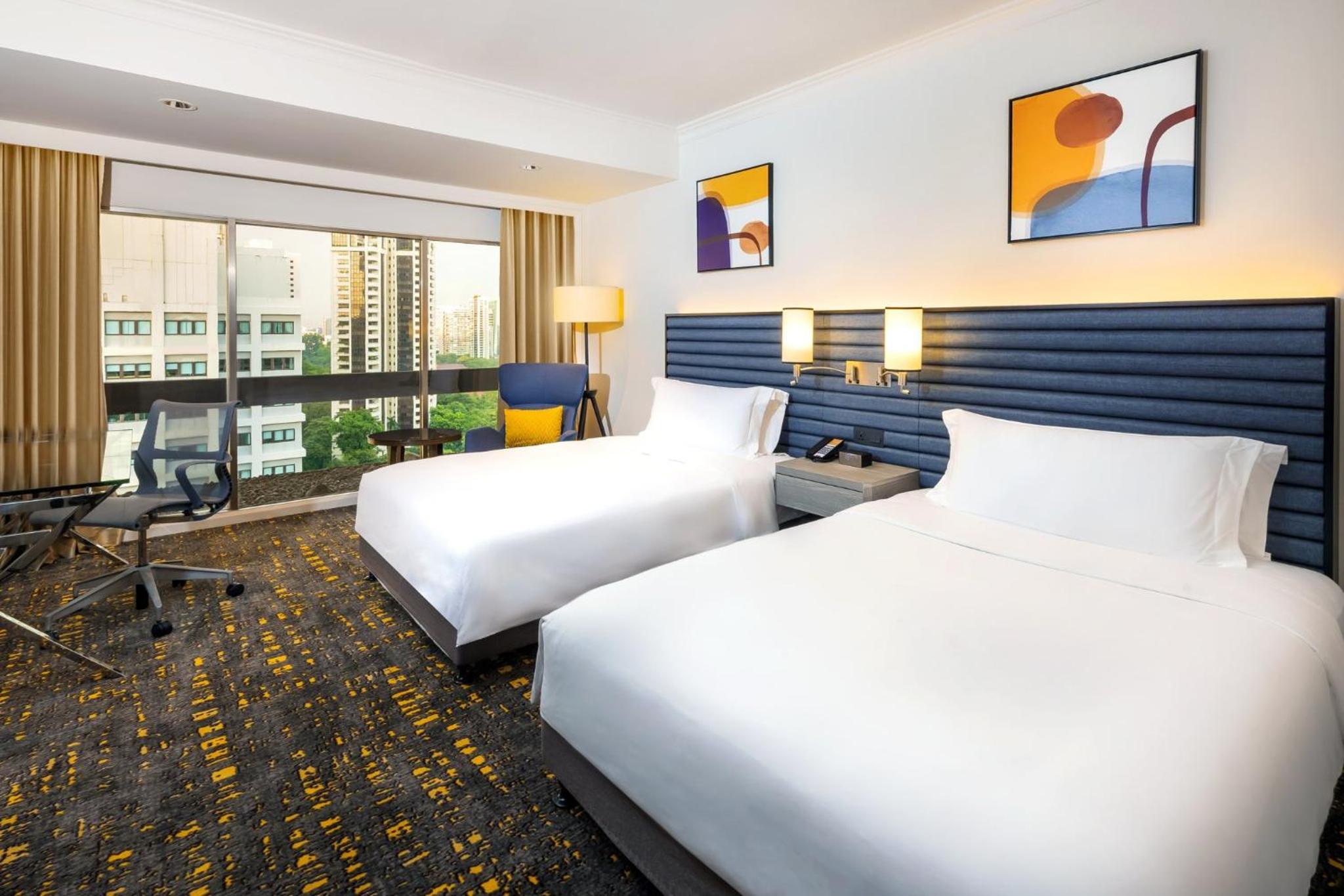 Deluxe Twin Room with club access