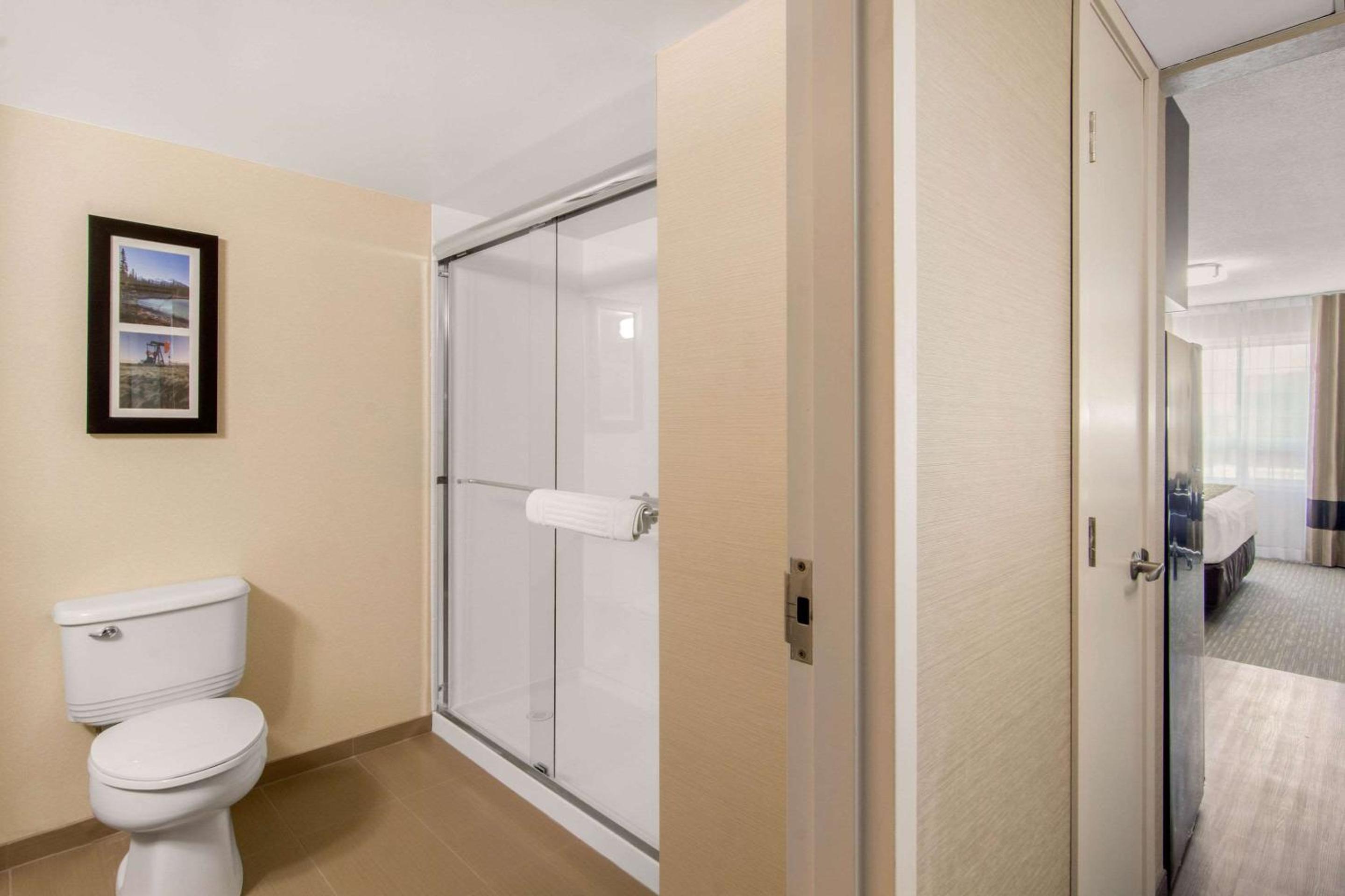 King Room with Kitchen