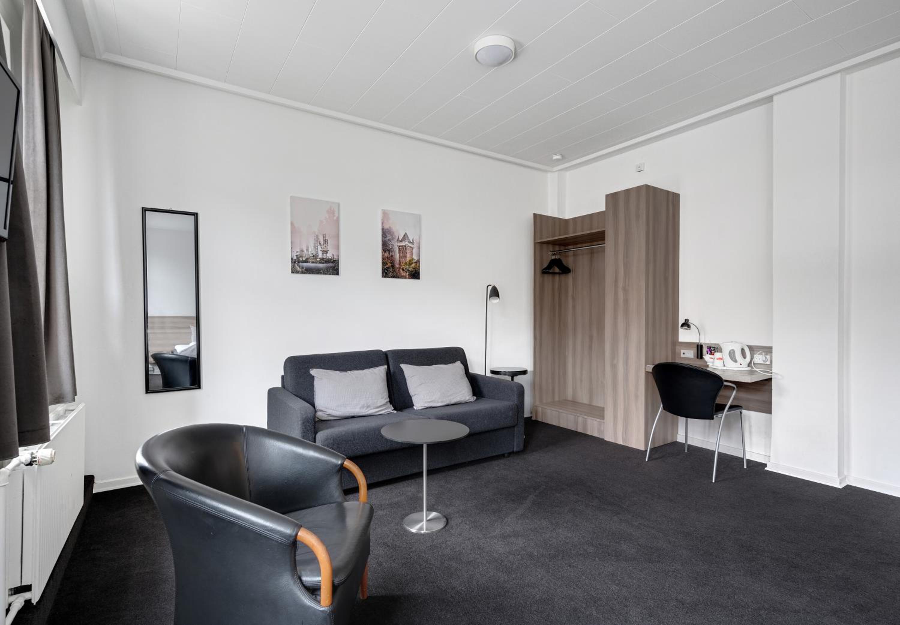 Superior Family Room