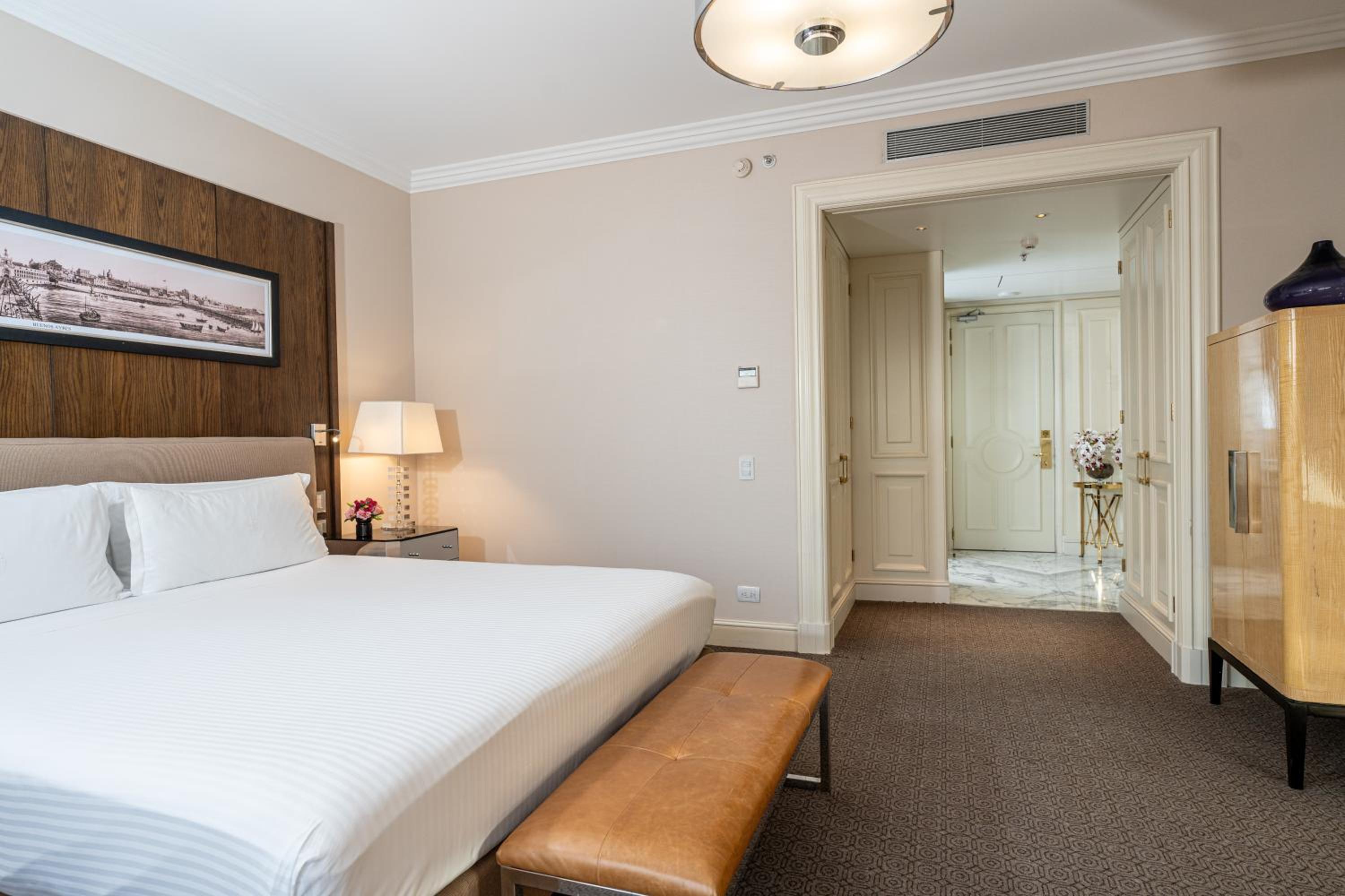 Junior Suite with Canal View