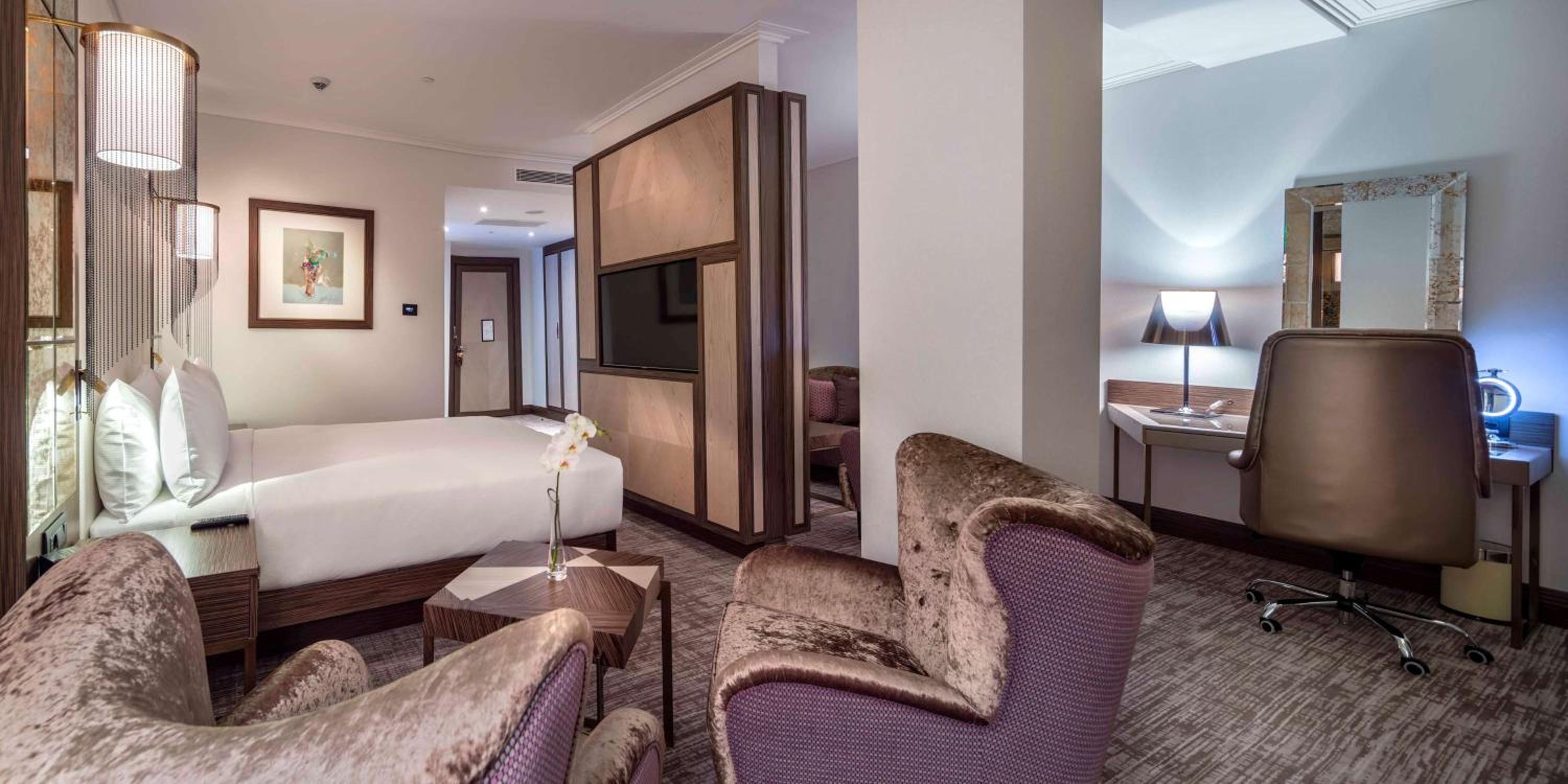 Junior King Suite - Lounge Access