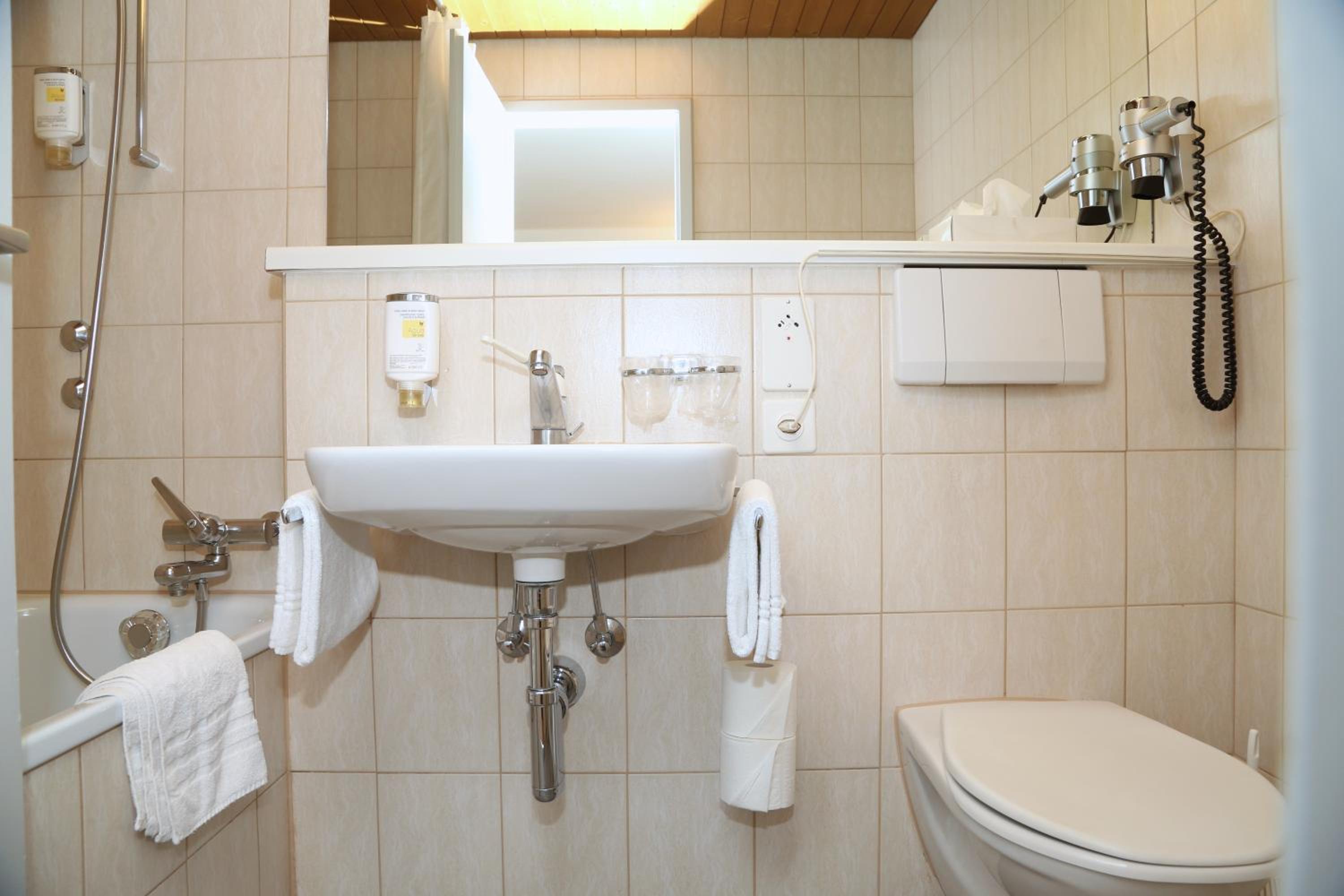 Superior Twin Room with A/C (19m2)