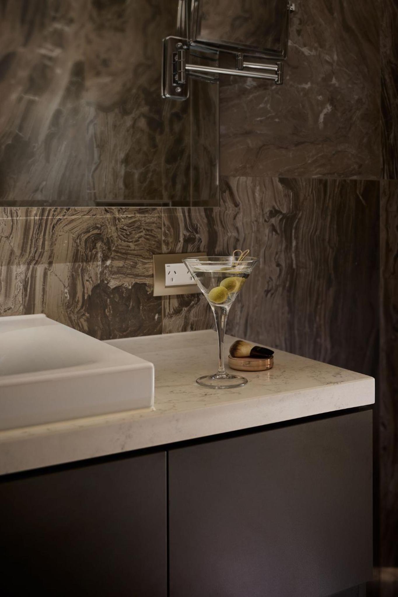 New York Style' Loft Suite with King Bed