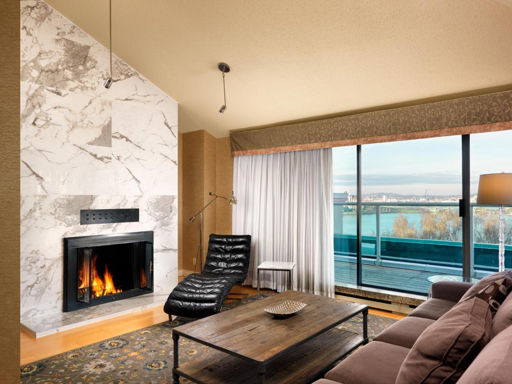 Two-Bedroom Suite with Harbor View