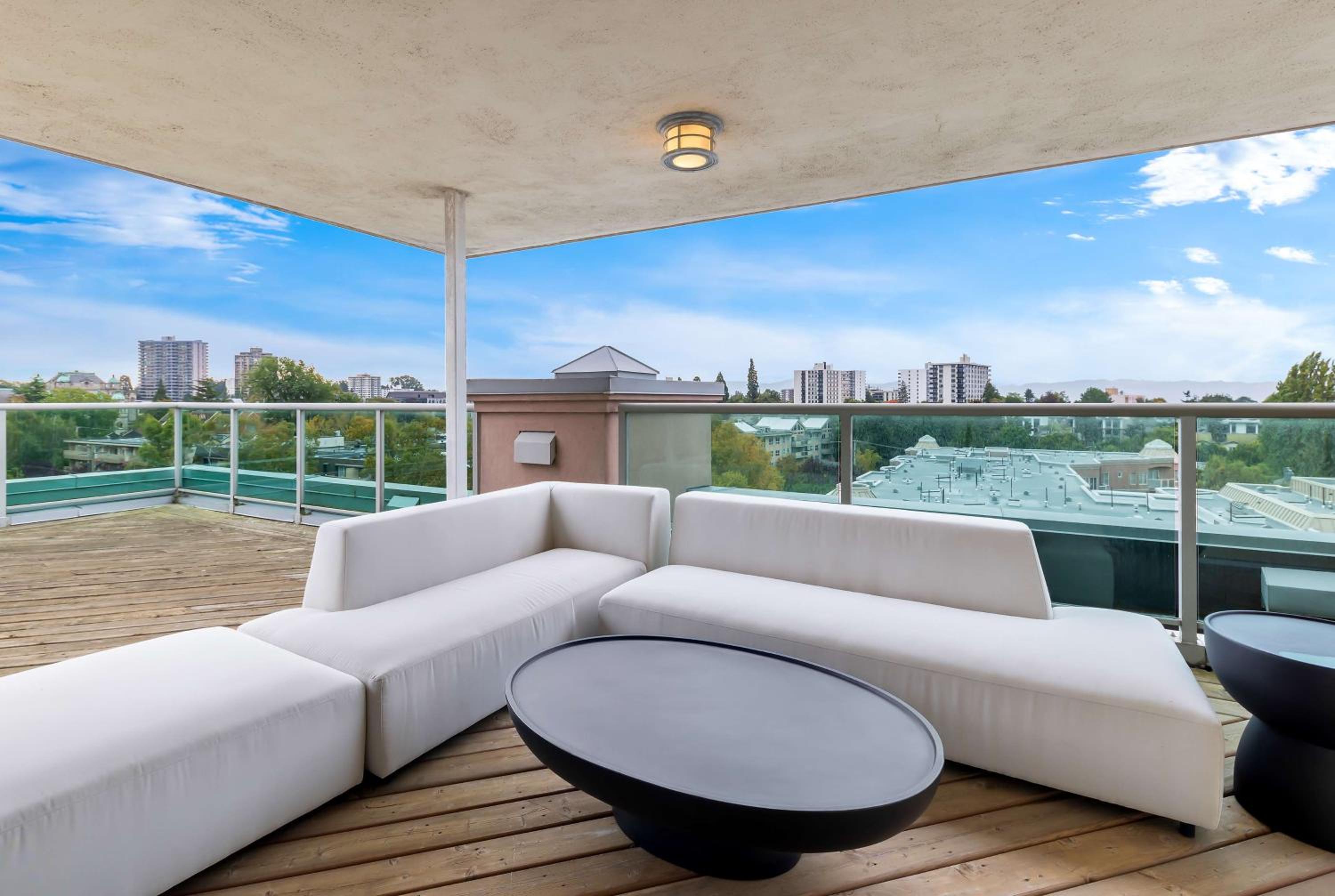 Two-Bedroom Suite with Harbor View