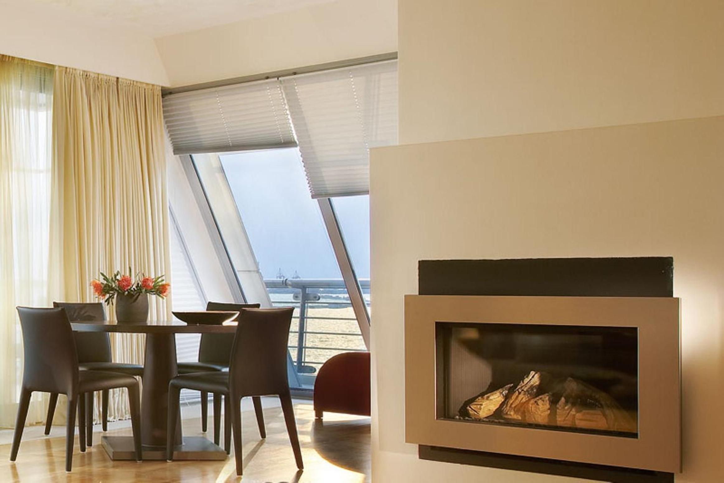 Luxury Suite with Front Sea View