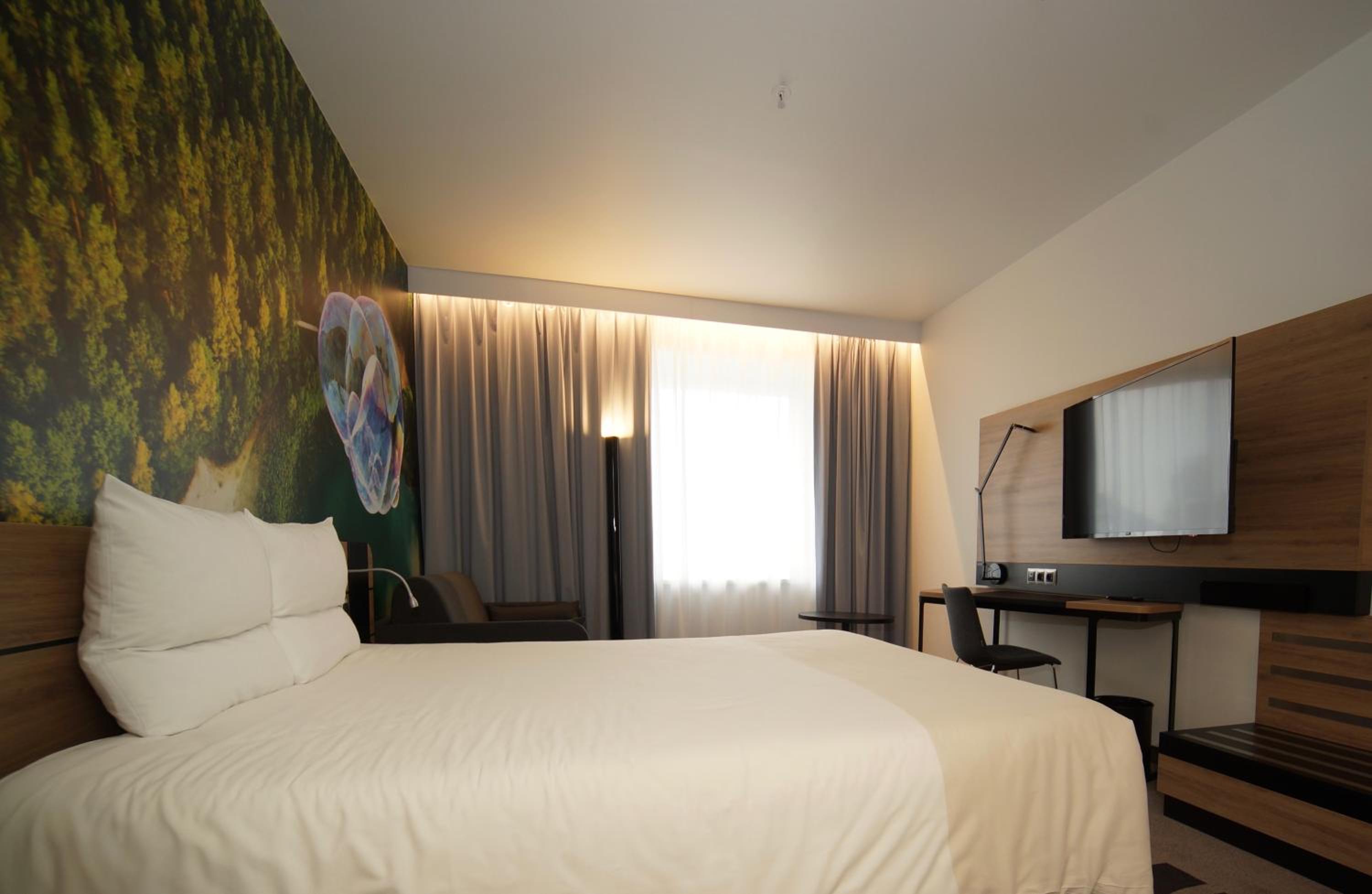 Superior Queen Room with Sofa Bed