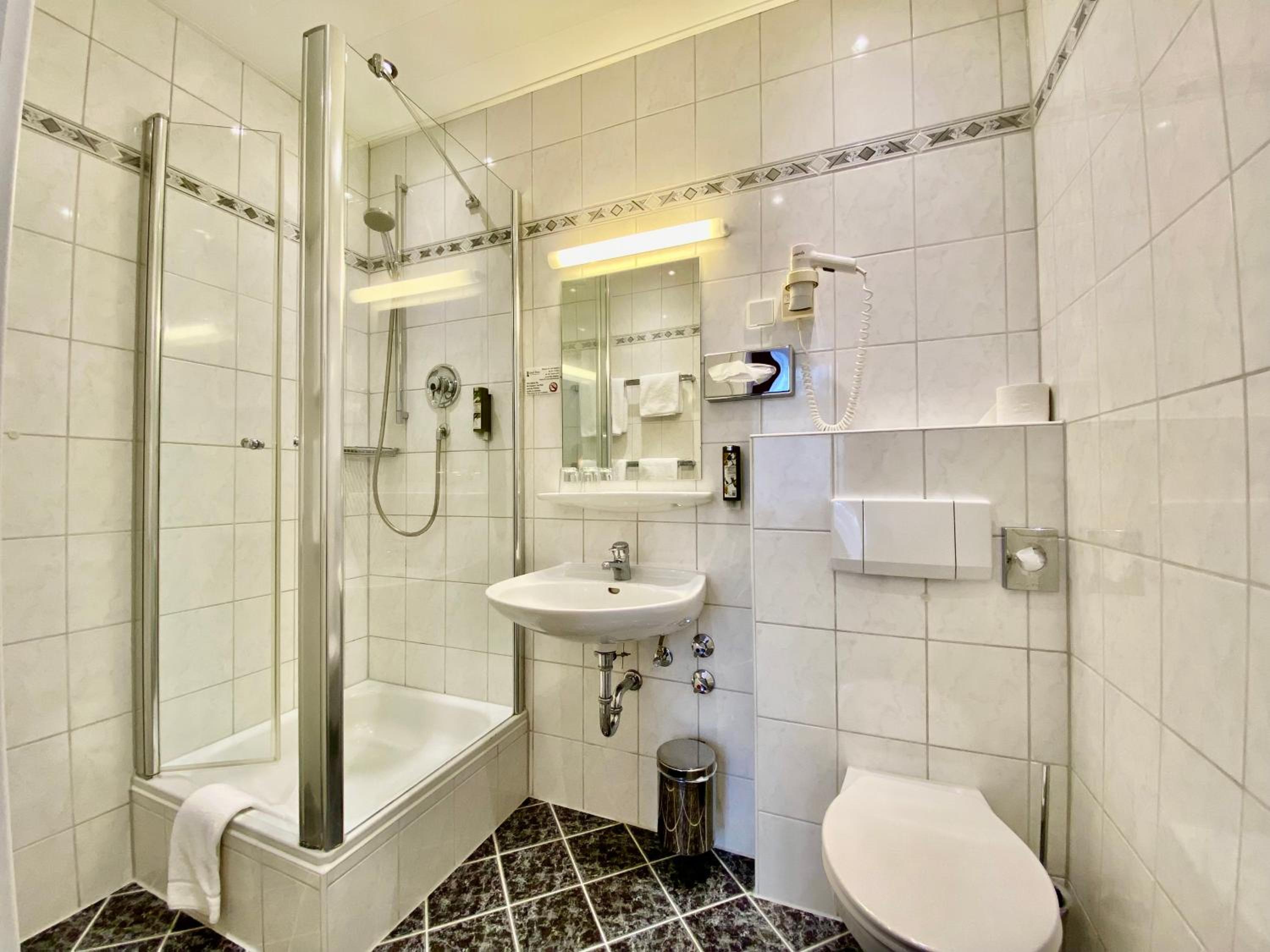 Economy Twin Room