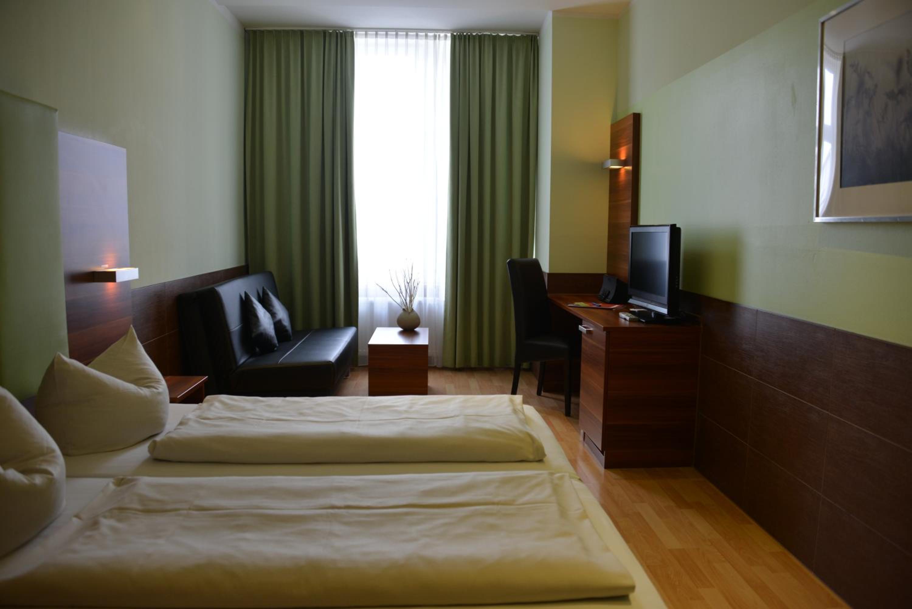 Business Single Room