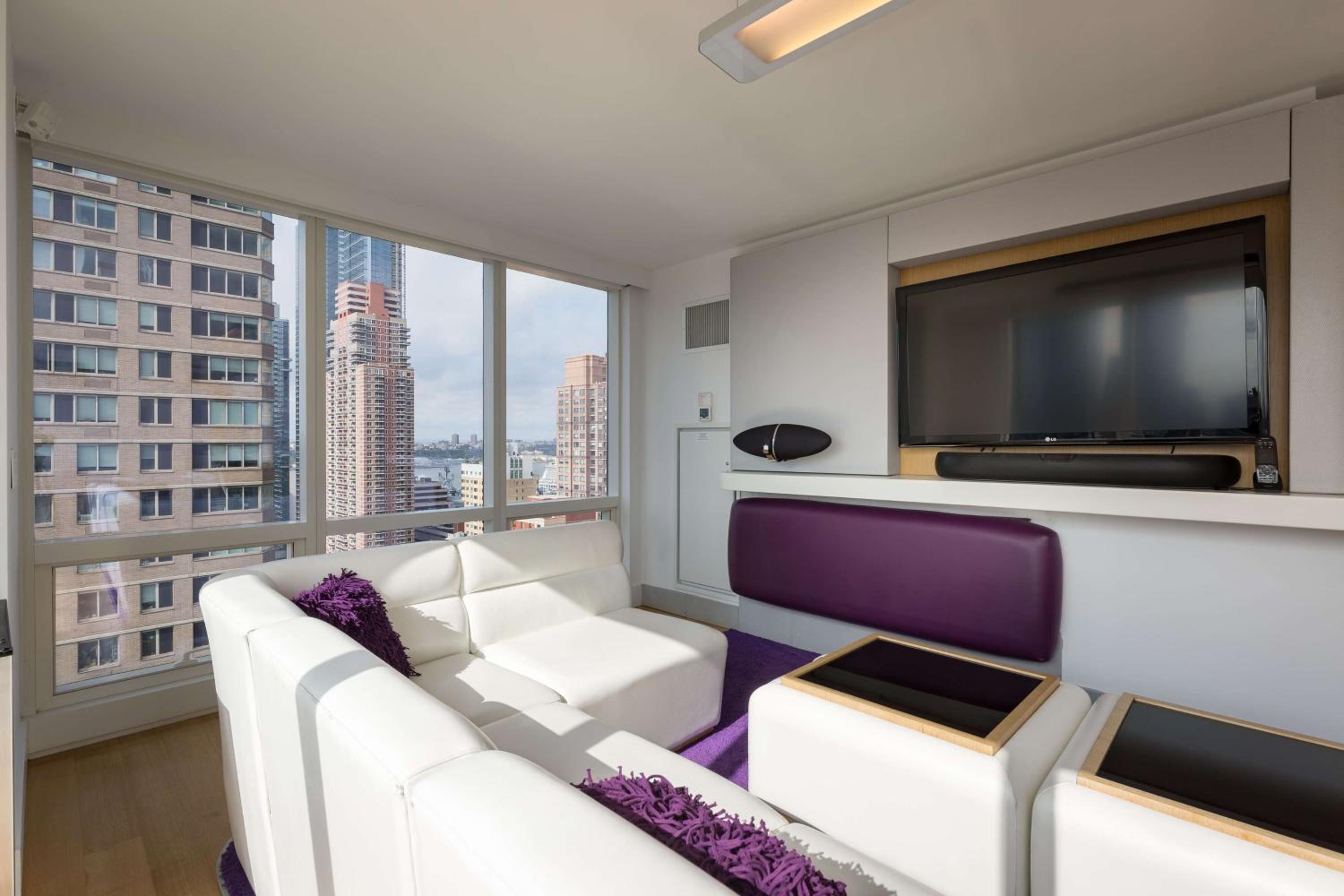 Penthouse King Suite
