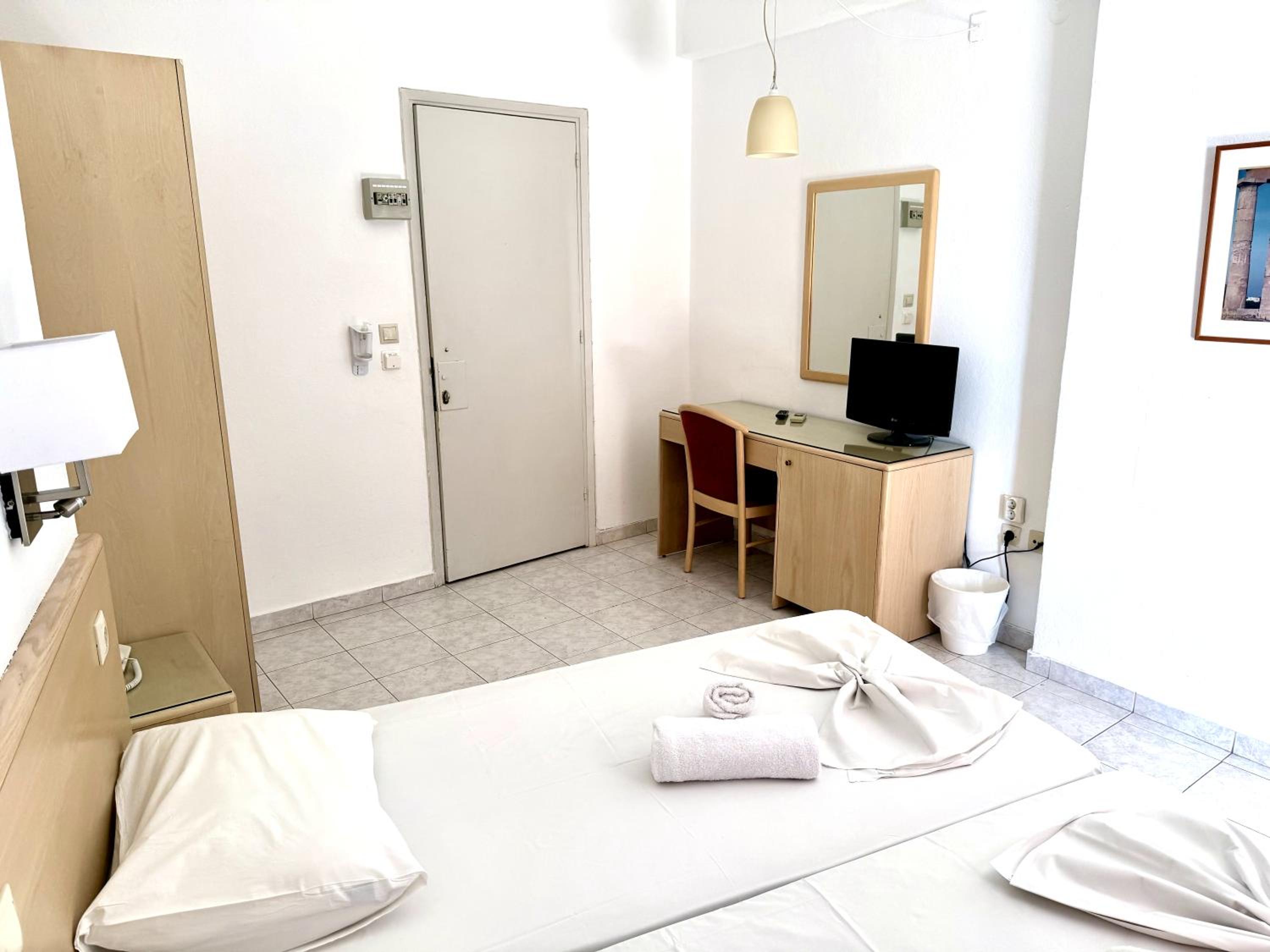 Superior Room with City and Sea View