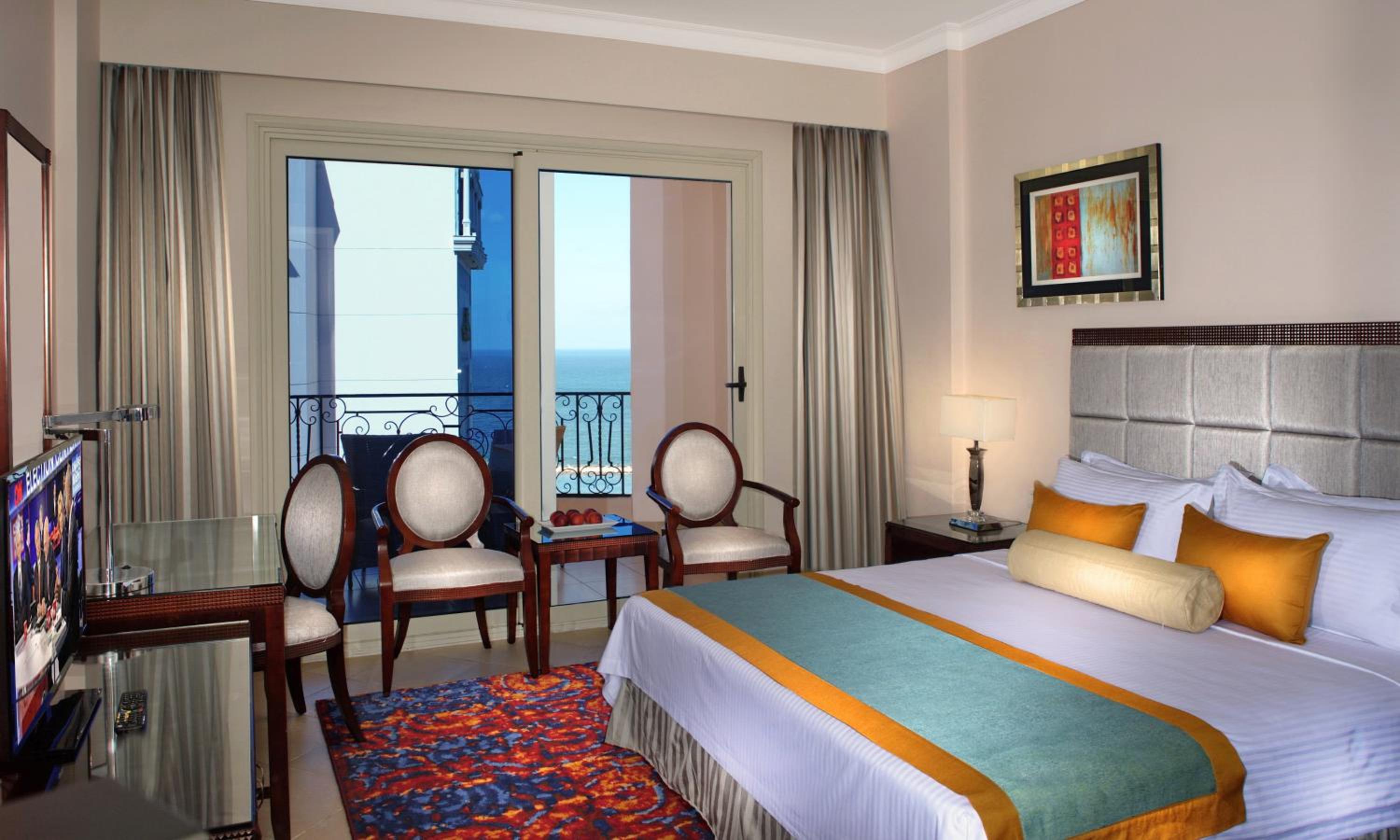 Deluxe Double or Twin Room with Sea and Pool View