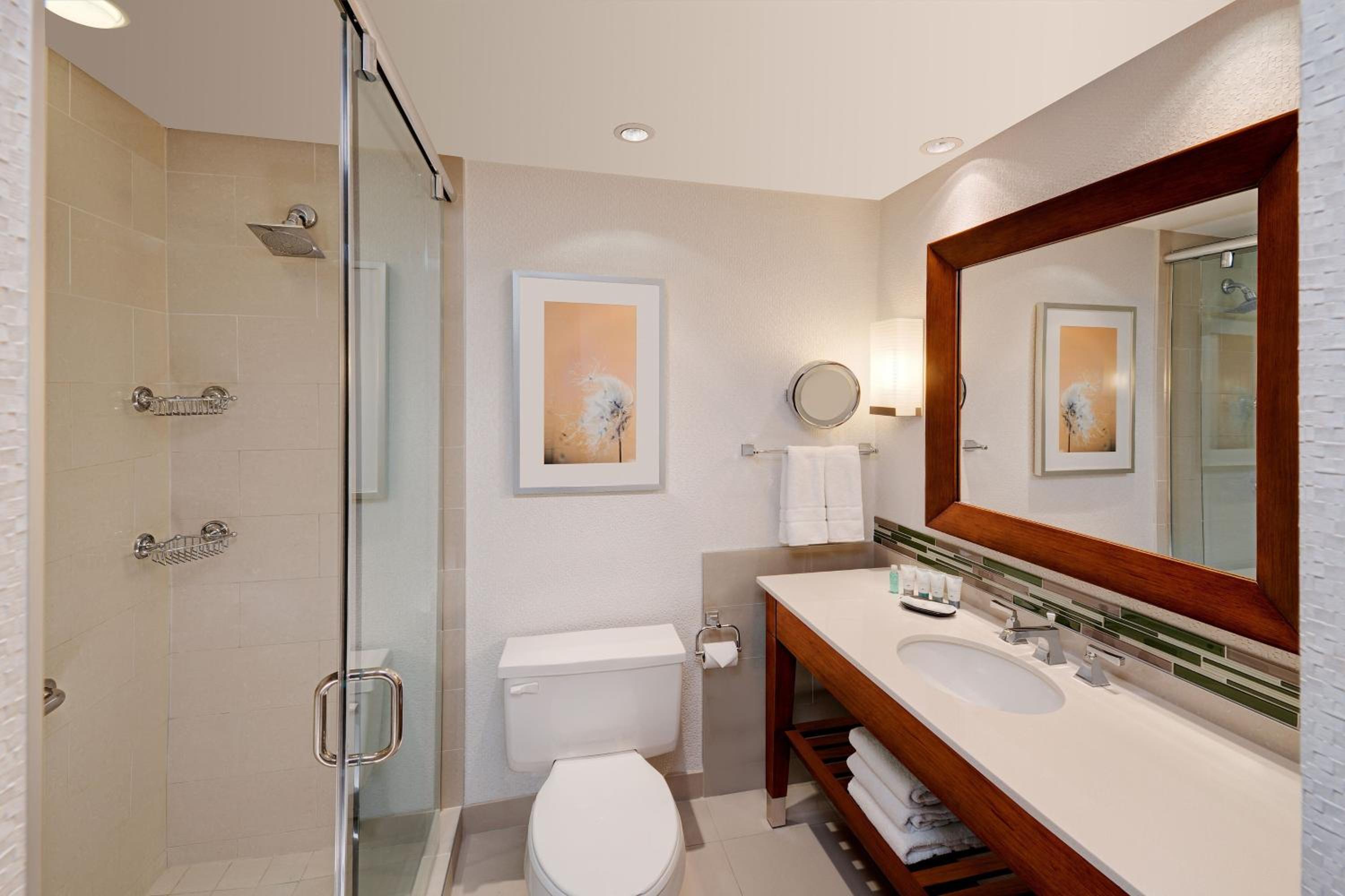 Business King Tower Room