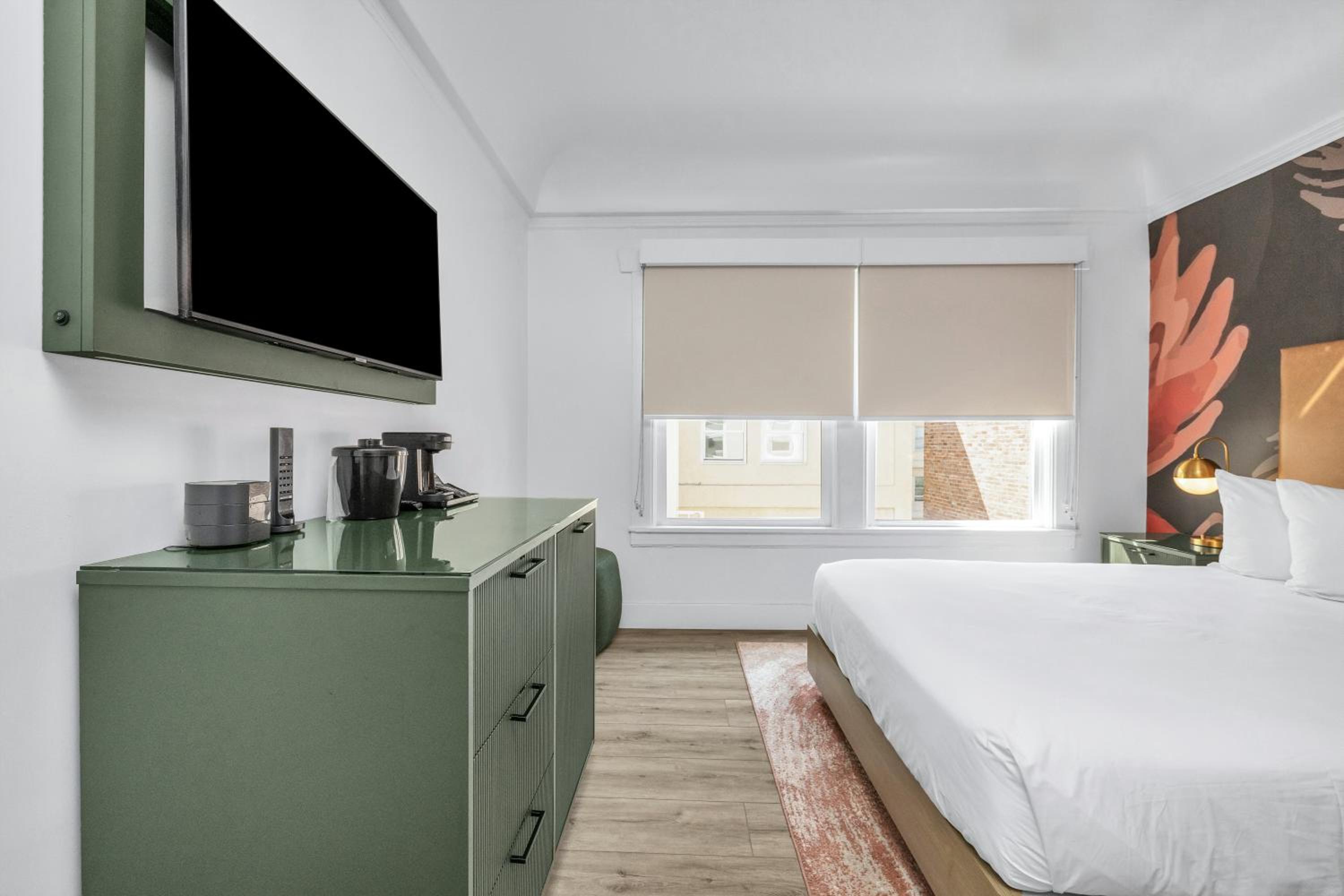 Queen Room - Disability Access